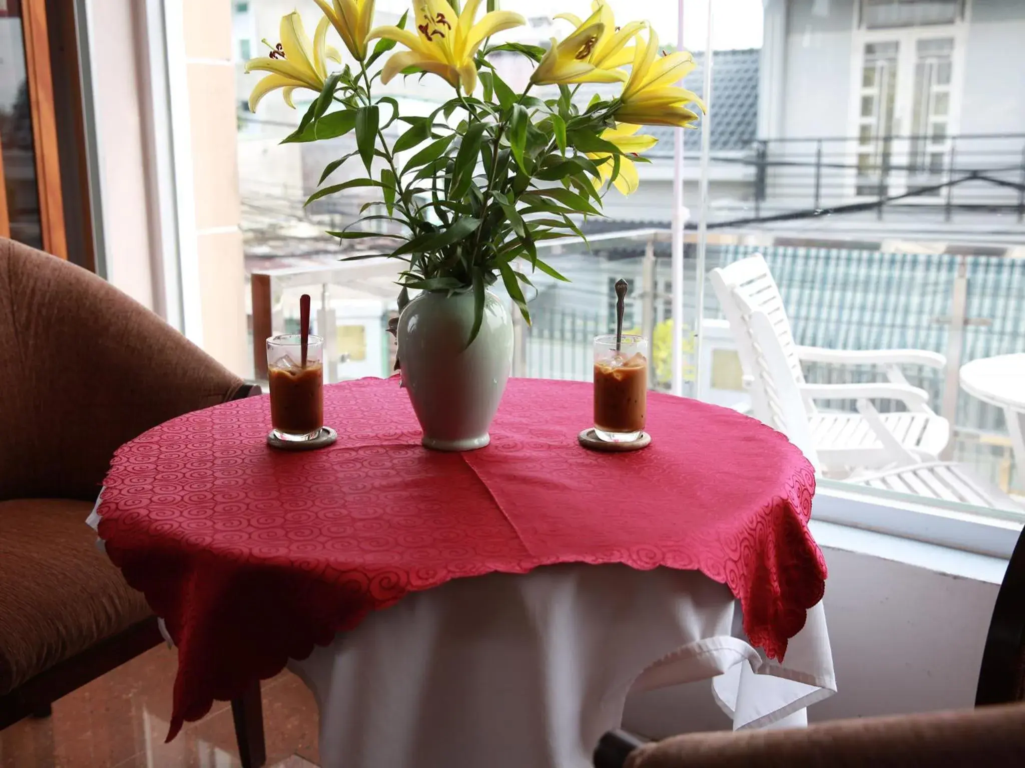 Drinks, Dining Area in Hoa Phat Hotel & Apartment