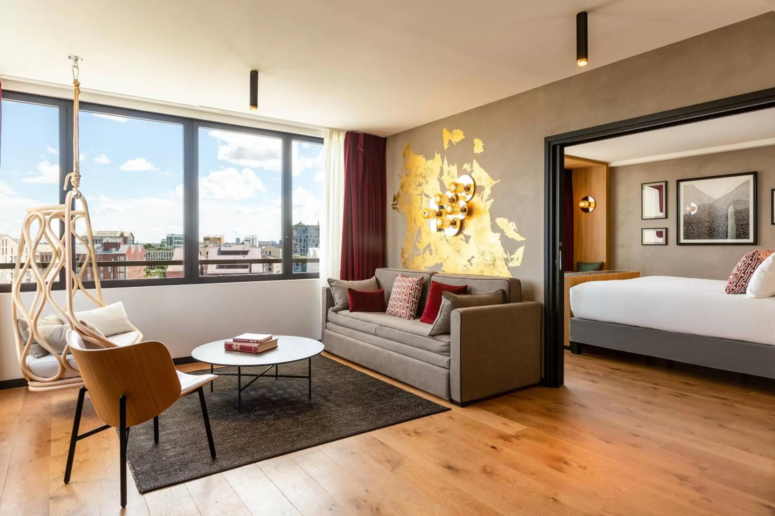 Bedroom, Seating Area in Renaissance Bordeaux Hotel