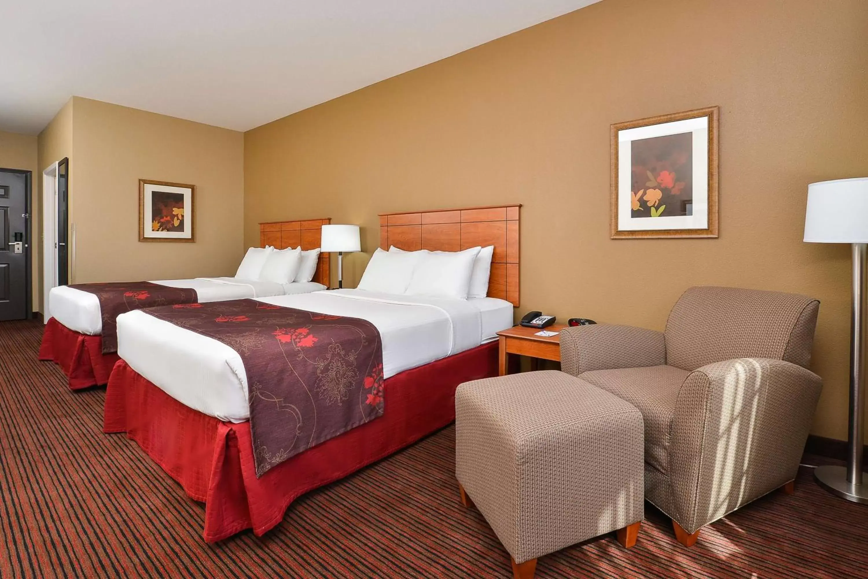 Photo of the whole room, Bed in SureStay Hotel by Best Western Blackwell