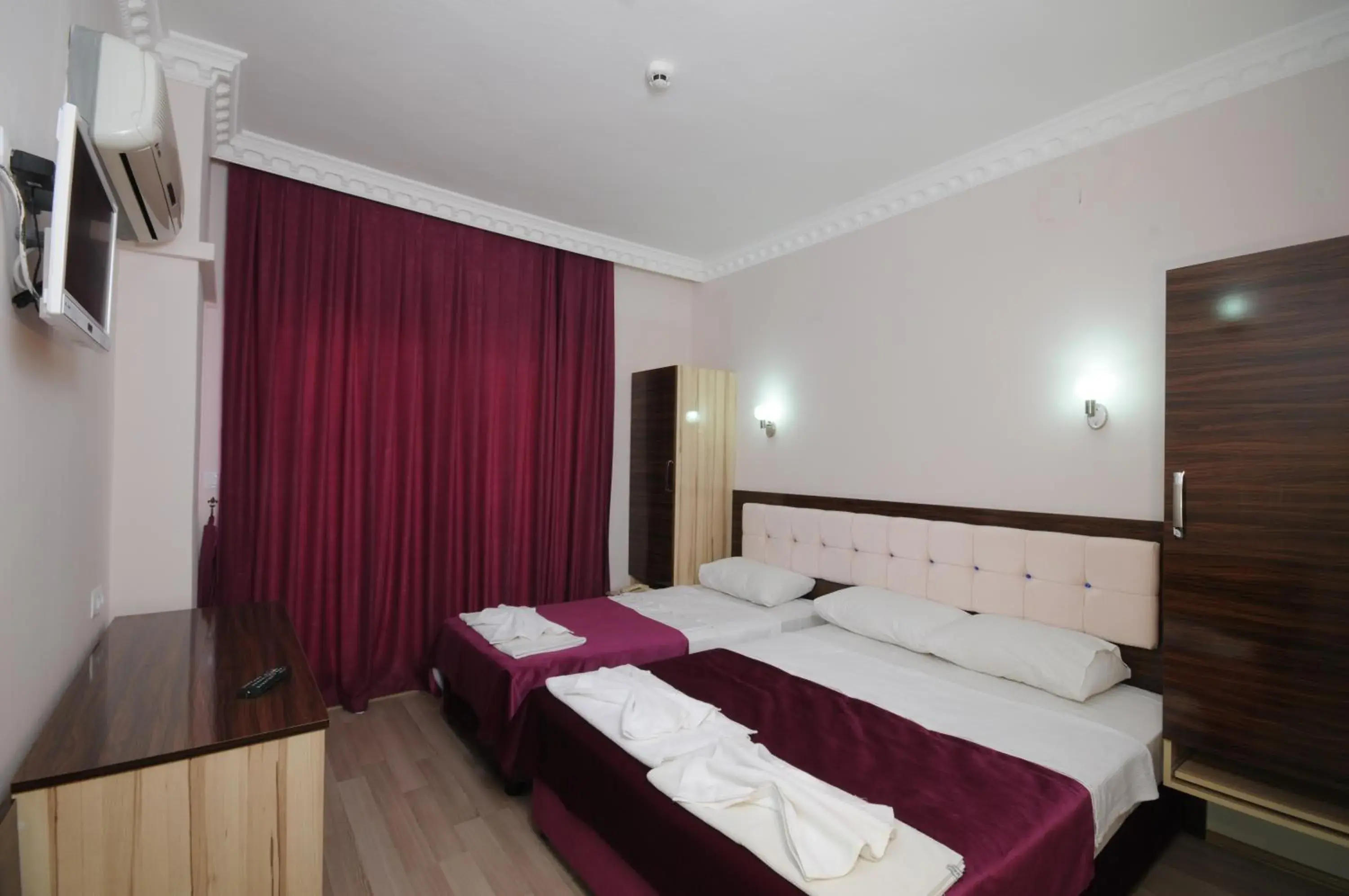 Photo of the whole room, Bed in Rosy Hotel Marmaris