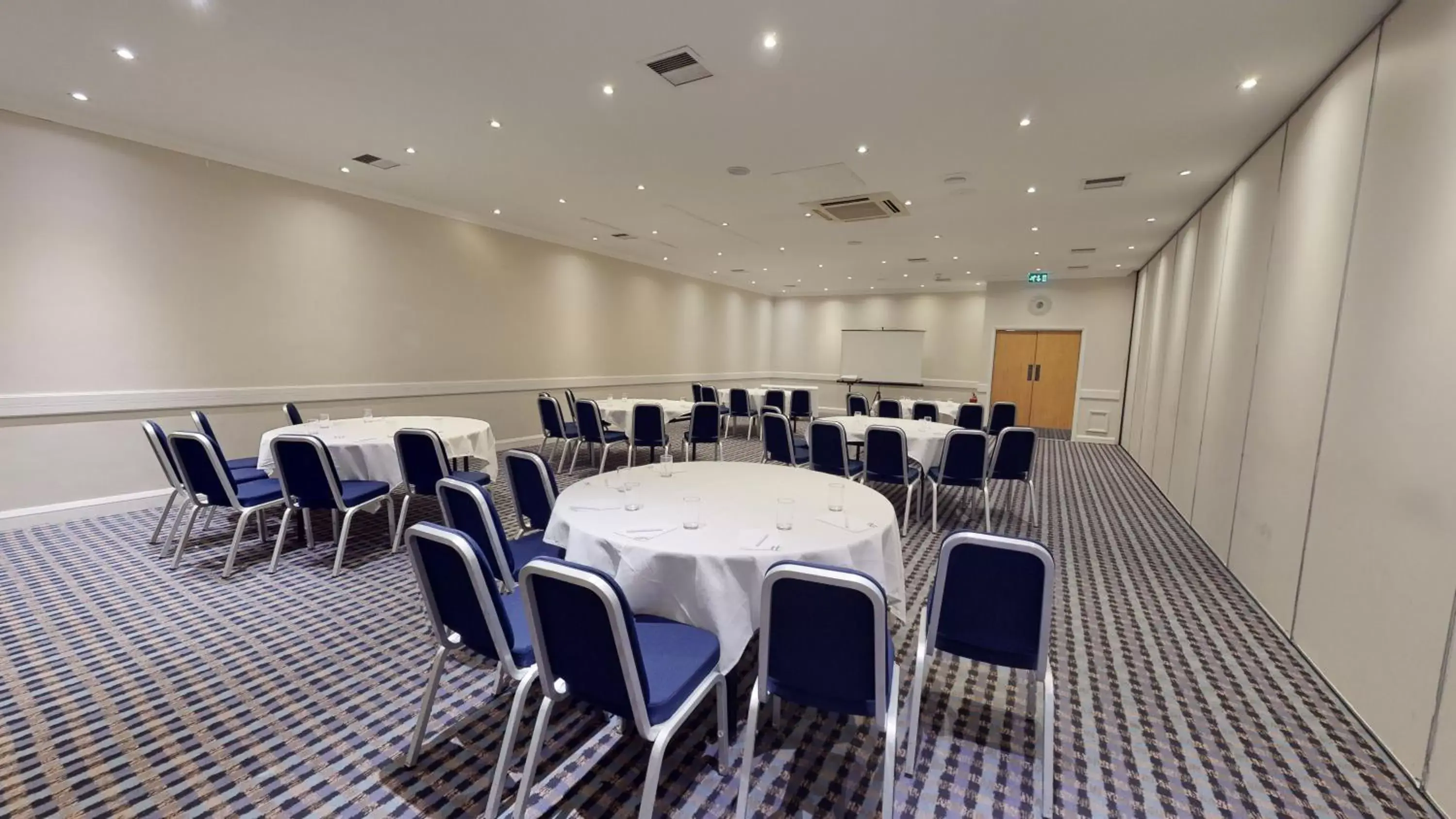 Meeting/conference room, Business Area/Conference Room in Holiday Inn Basildon, an IHG Hotel