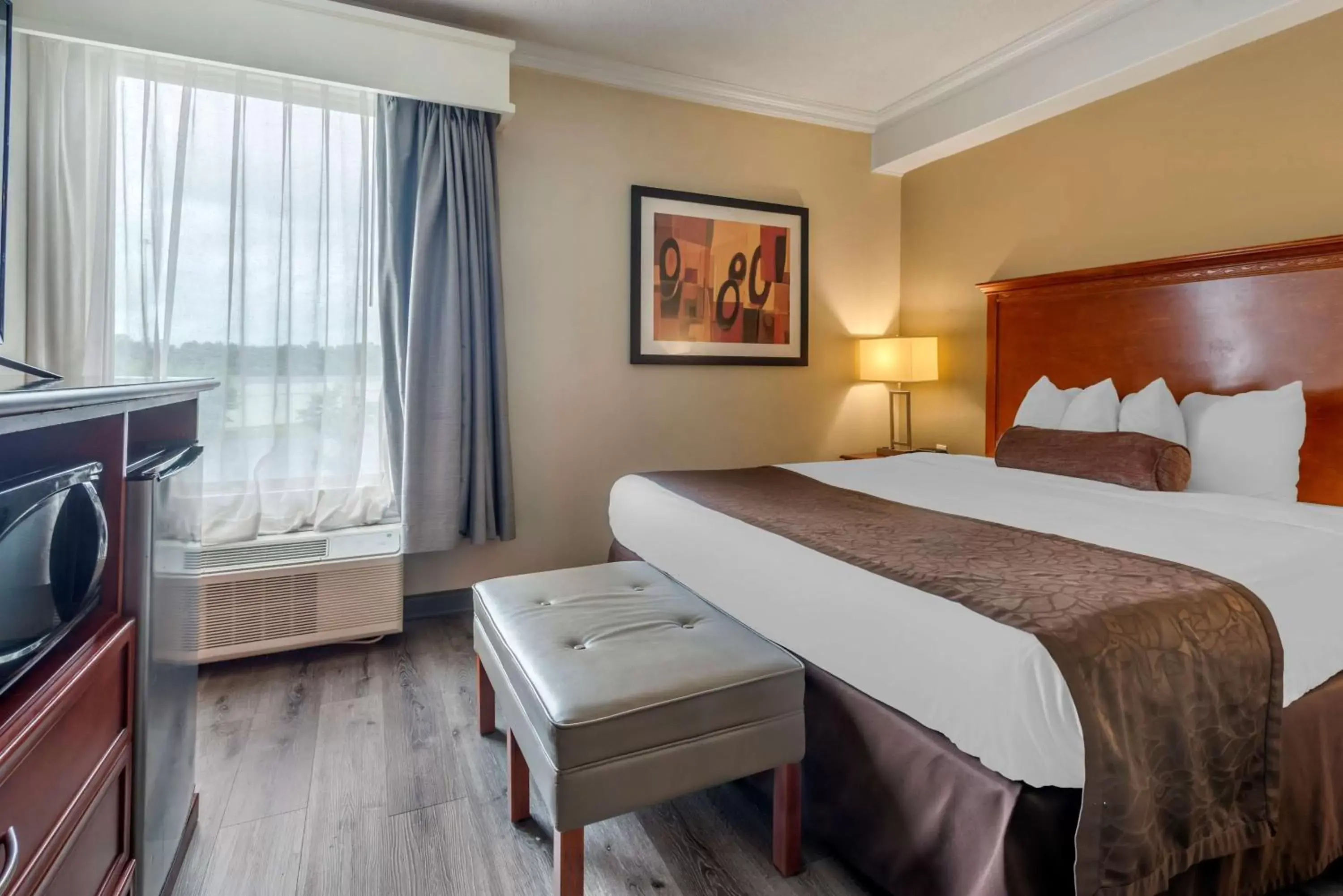 Bedroom, Bed in Best Western Fort Washington Inn Bedroom, Bed in Best Western Fort Washington Inn