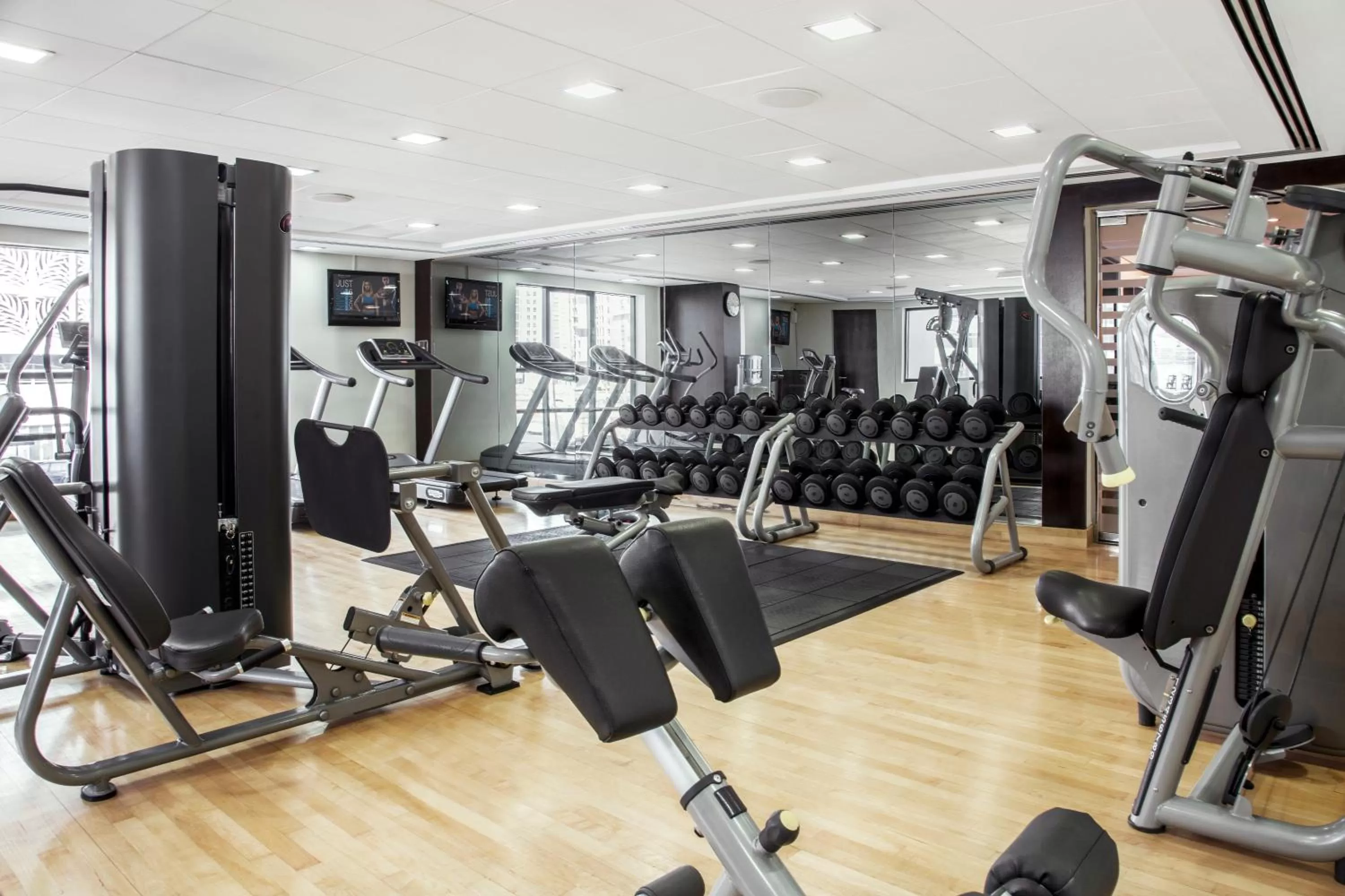 Fitness centre/facilities in TIME Oak Hotel & Suites