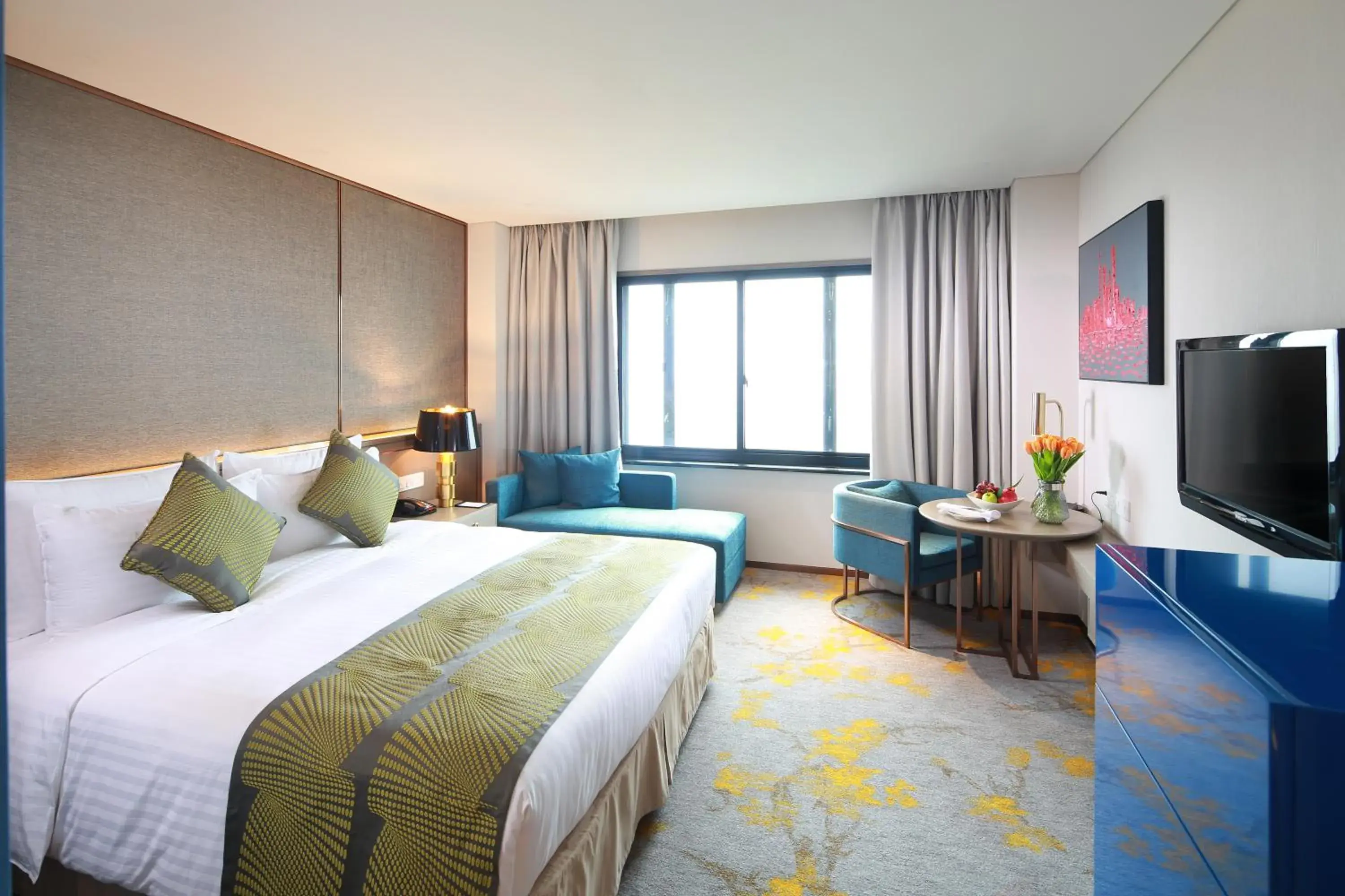 Bed in Golden Tulip Shanghai Hongqiao- A Louvre Hotel Bed in Golden Tulip Shanghai Hongqiao- A Louvre Hotel