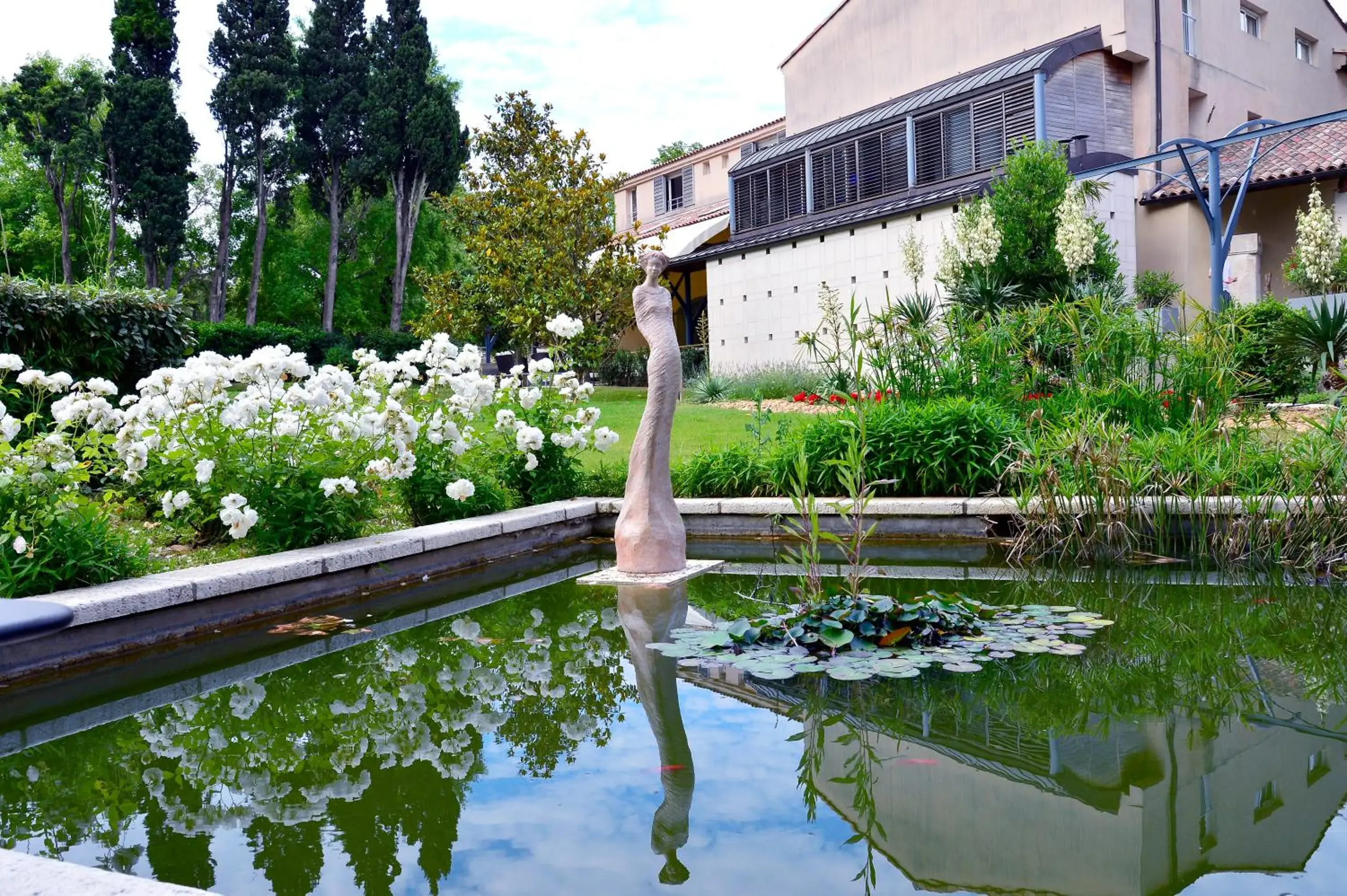 Garden, Swimming Pool in Hôtel de l'Image