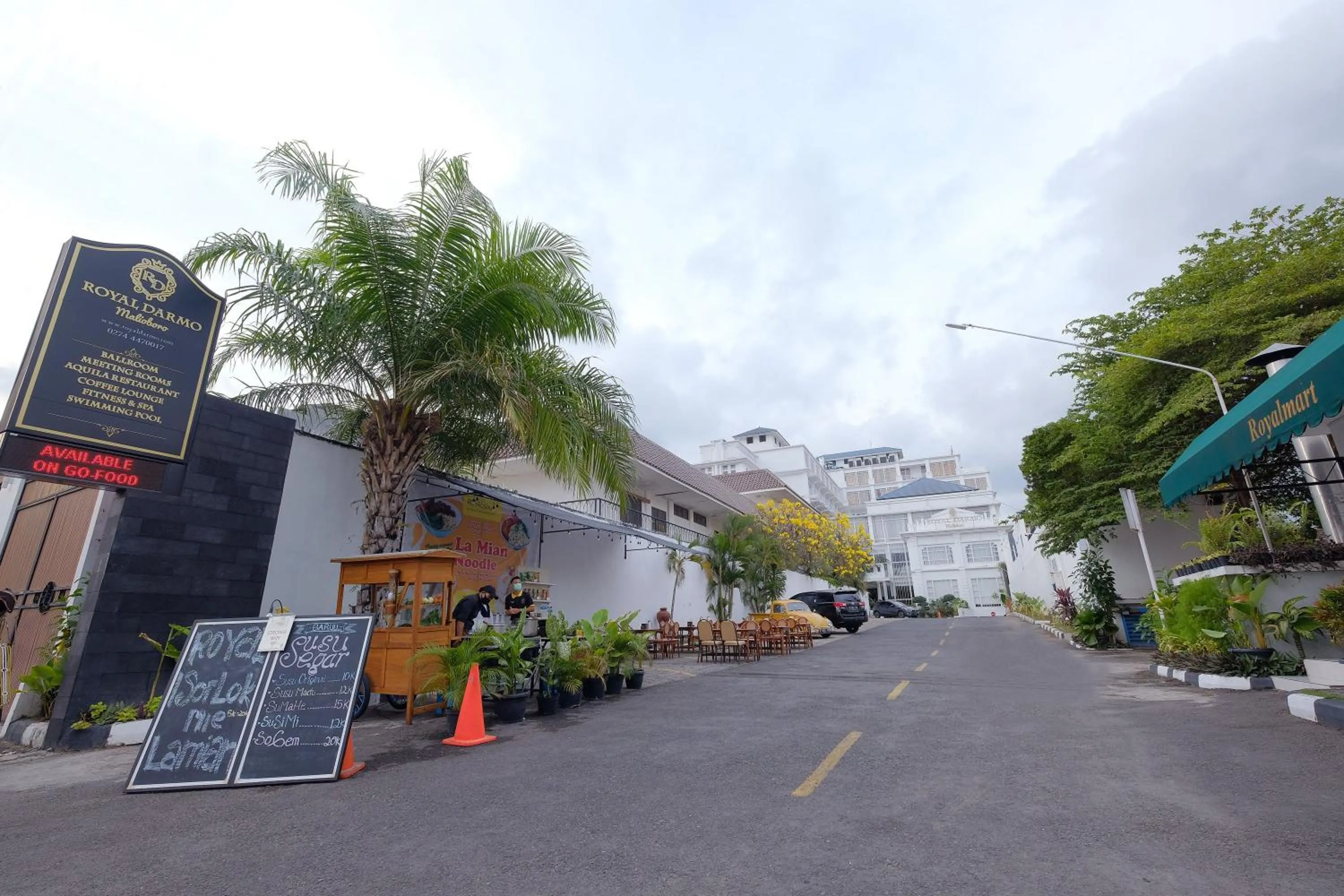 Street view in Royal Darmo Malioboro