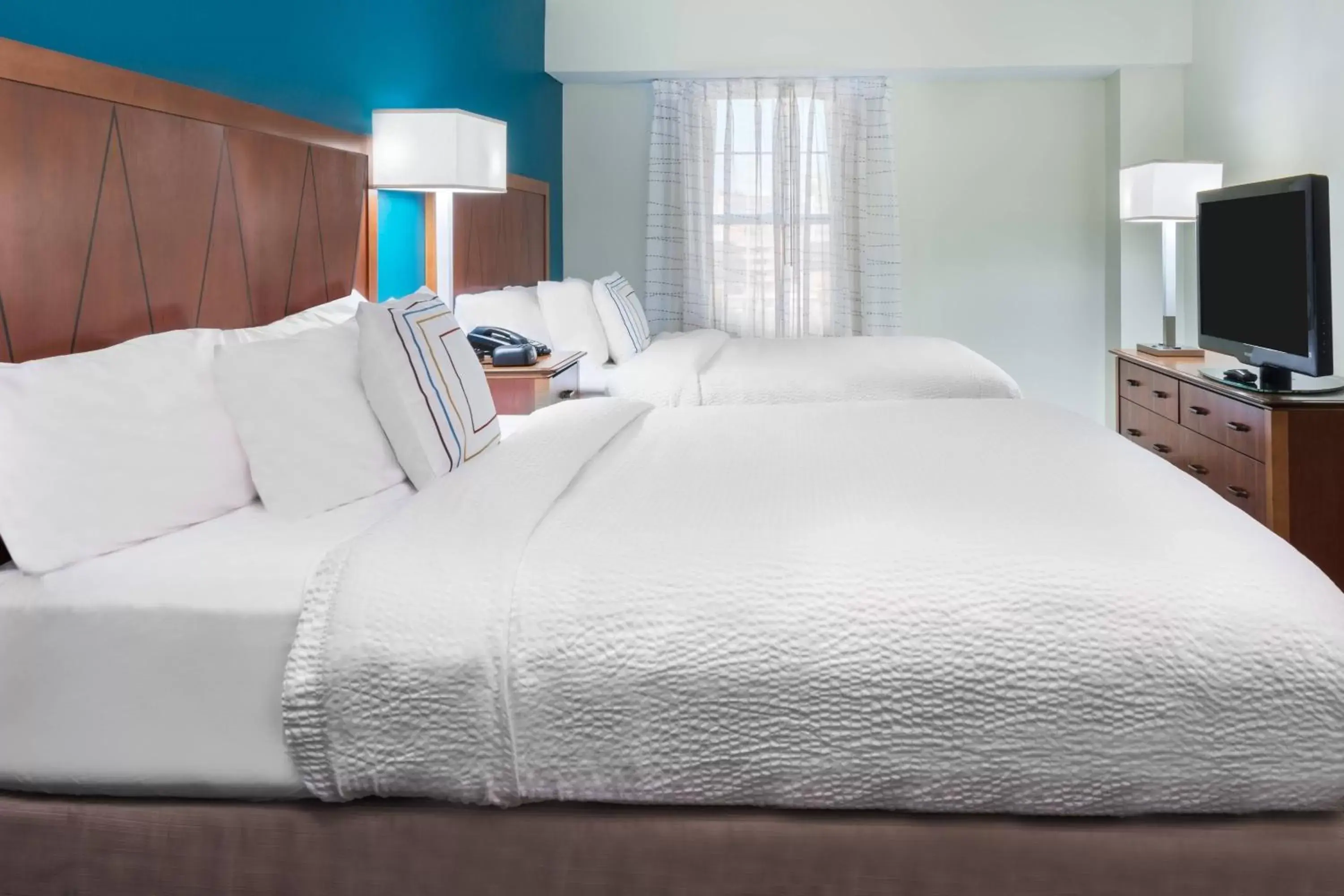 Bedroom, Bed in Residence Inn by Marriott St. Louis Downtown