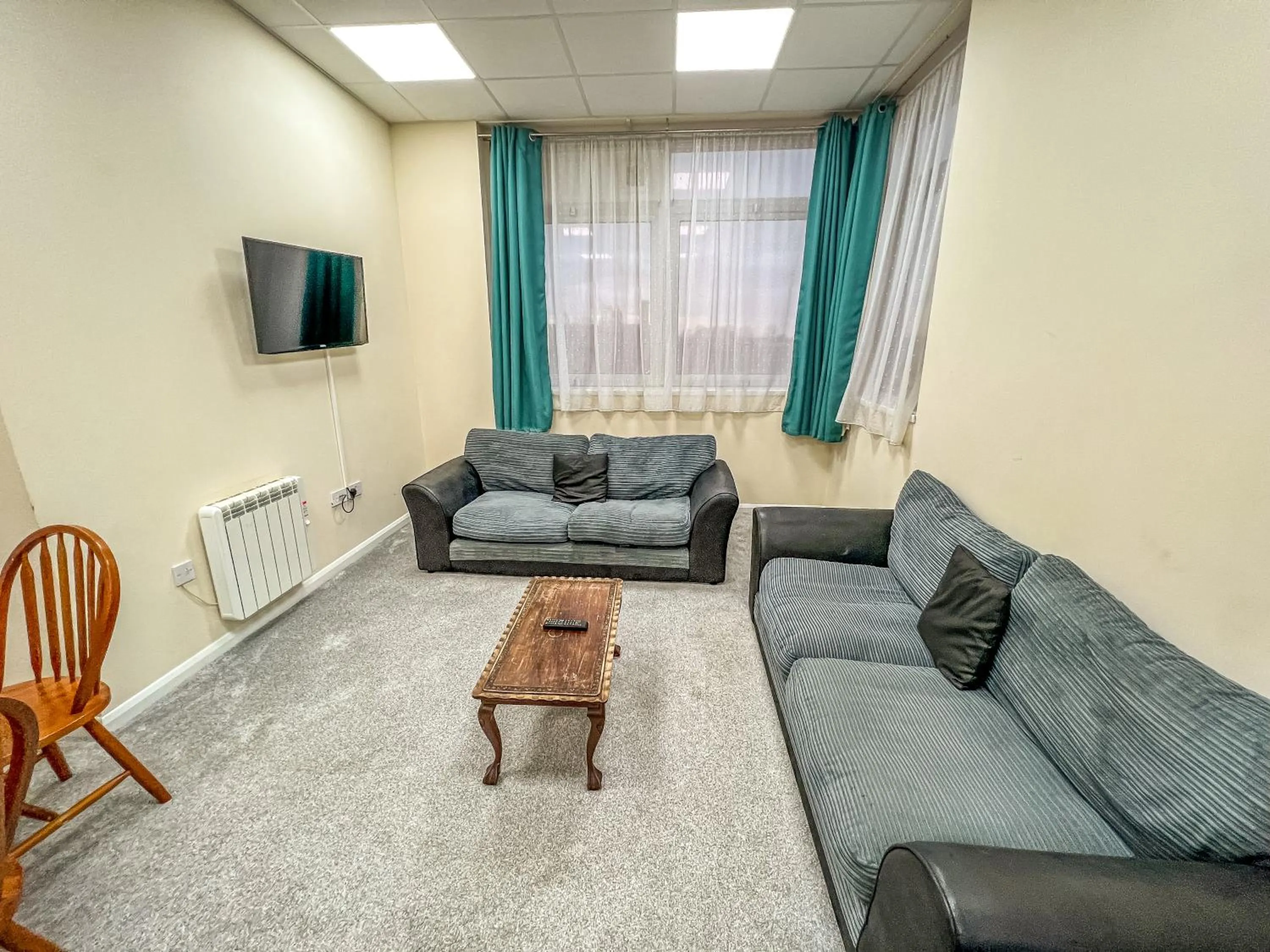 Living room in County Hall Apartment Hotel