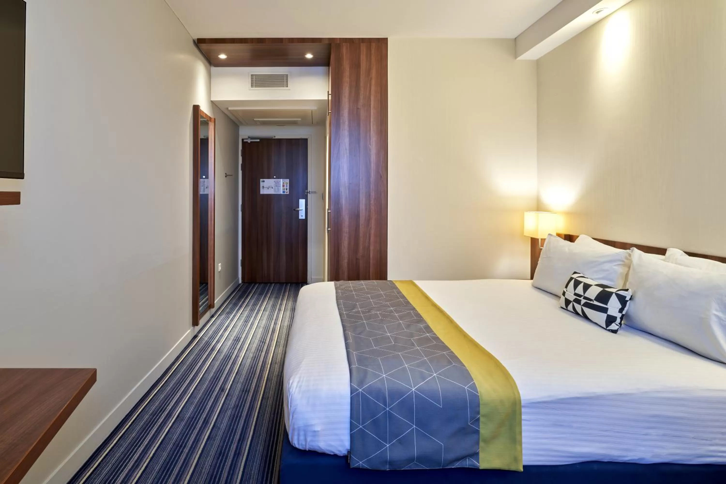 Bedroom, Bed in Holiday Inn Express Strasbourg Centre by IHG