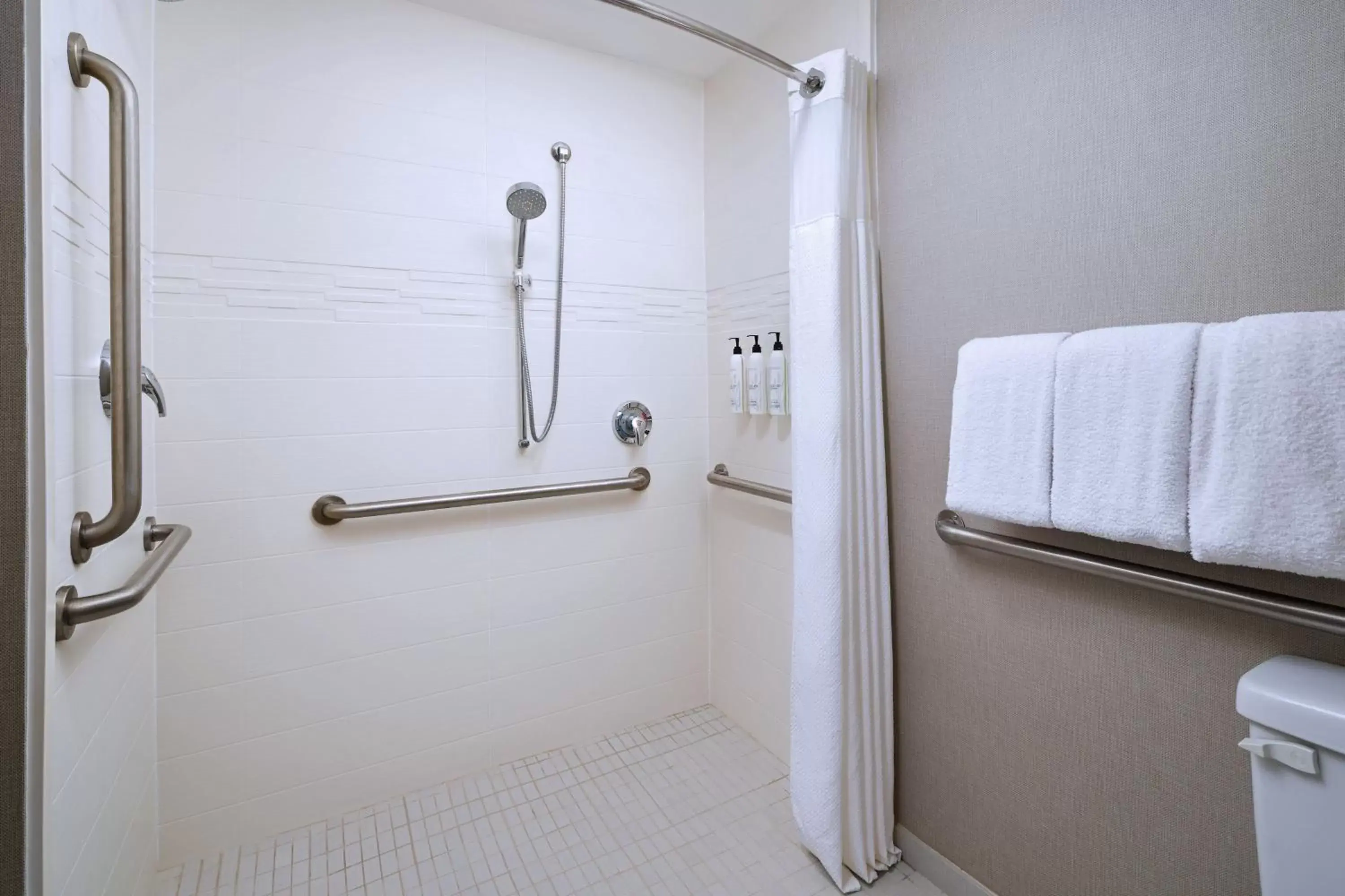 Bathroom in Residence Inn Fort Lauderdale SW/Miramar