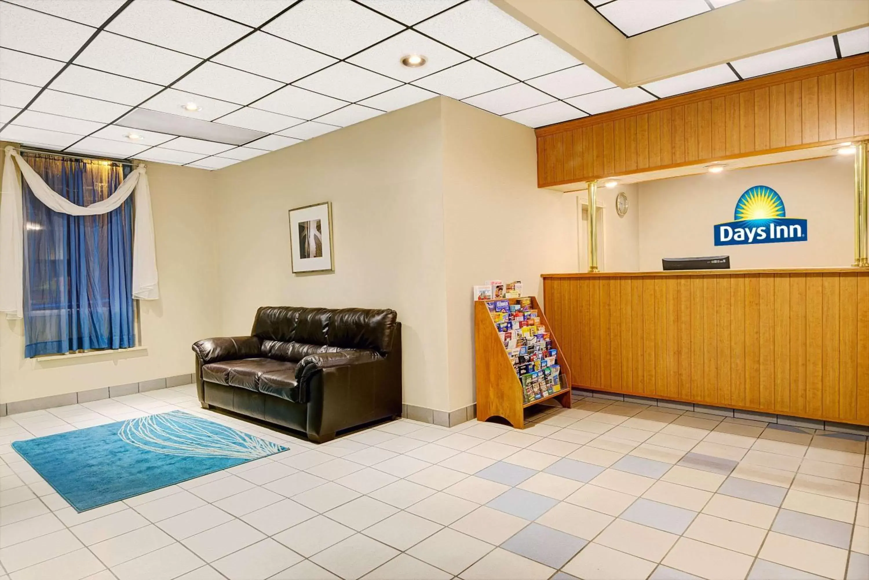 Lobby or reception, Lobby/Reception in Days Inn by Wyndham Southington