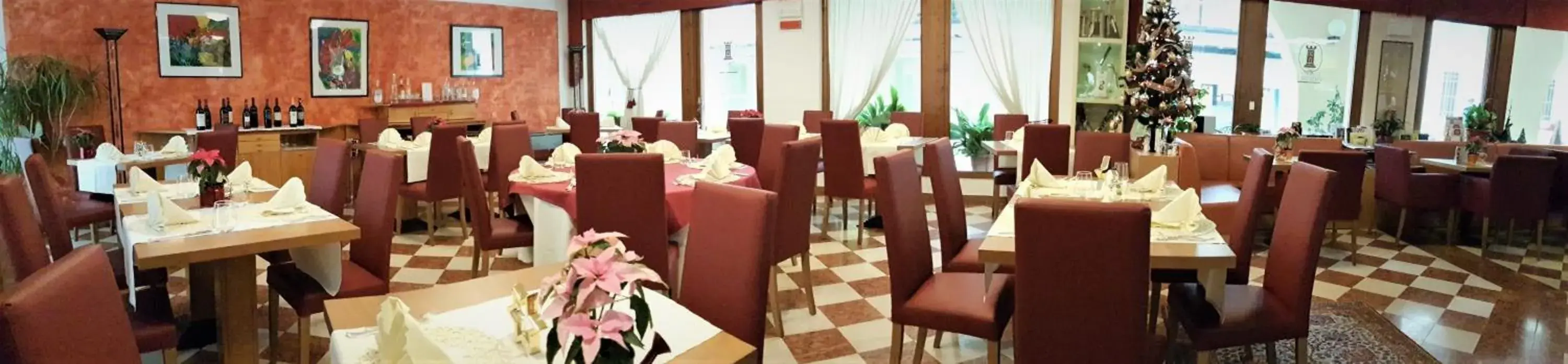 Restaurant/Places to Eat in Hotel and Wellness Patriarca