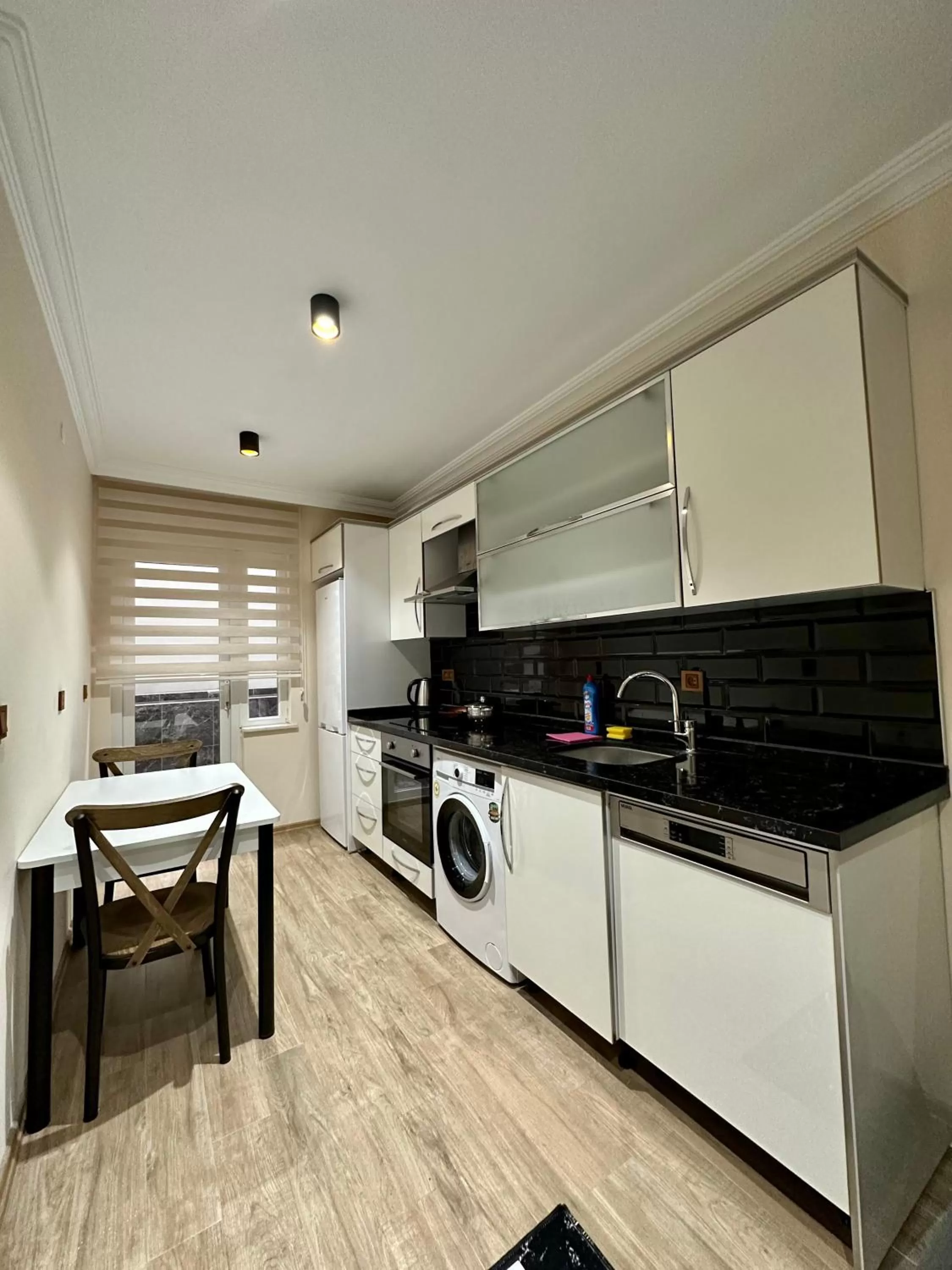 Kitchen or kitchenette in White House Apart