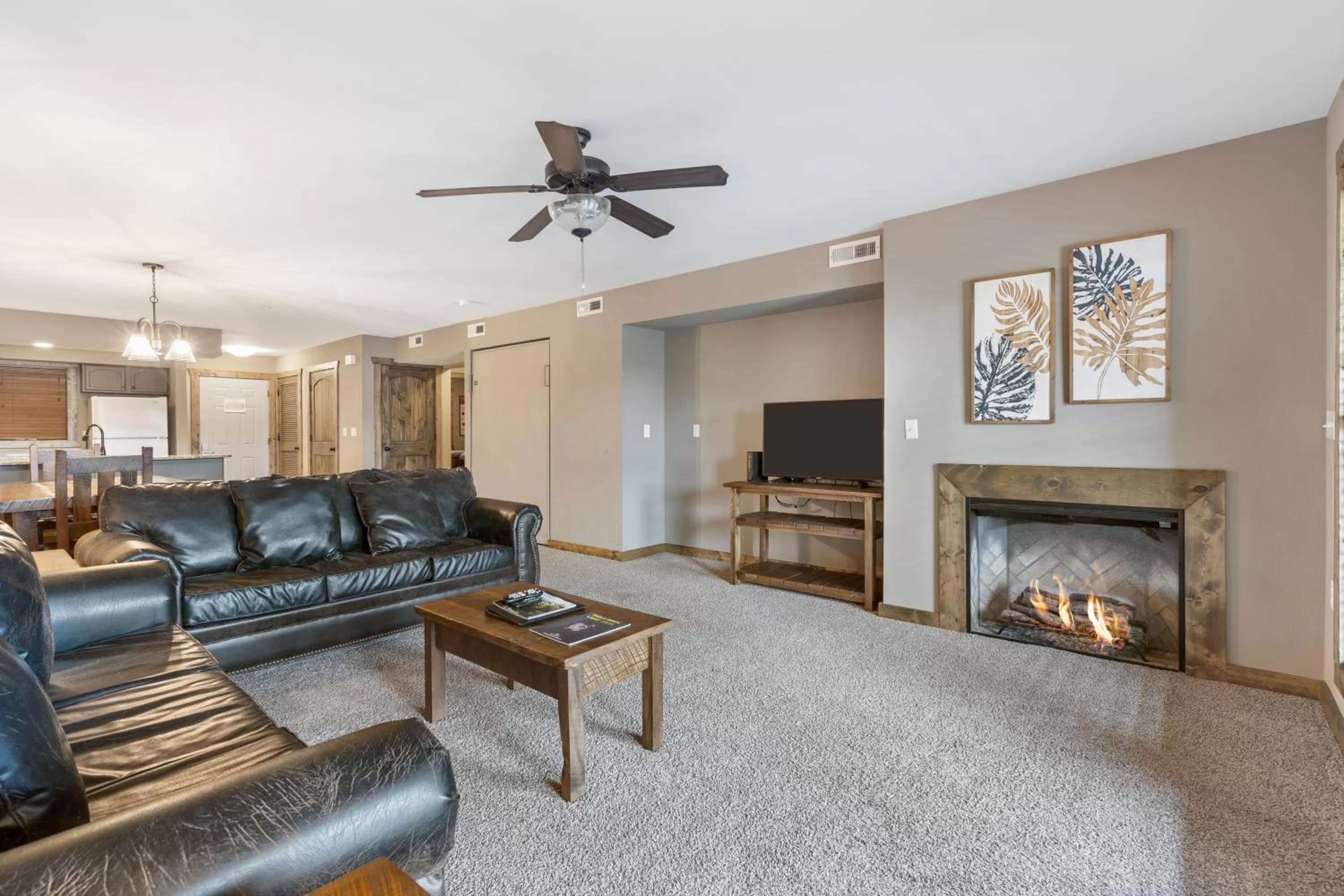 Living room in Table Rock Resorts at Indian Point