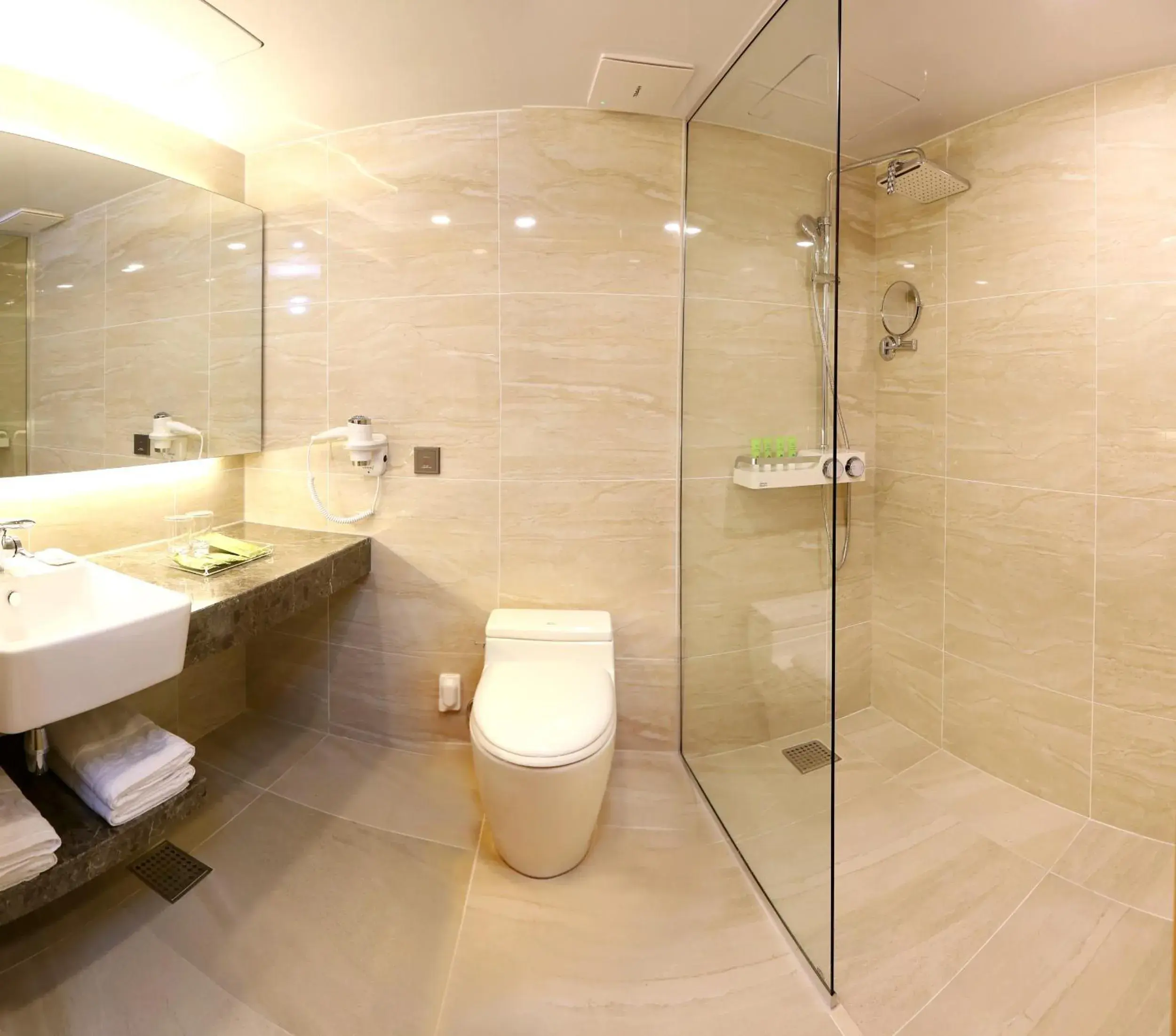 Balcony Family Twin Room in Value Hotel Seogwipo JS Balcony Family Twin Room in Value Hotel Seogwipo JS