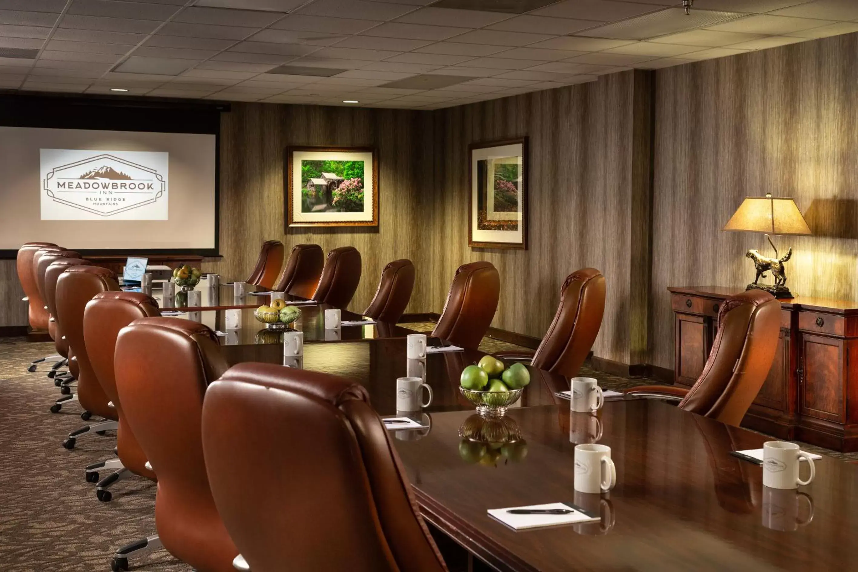 Meeting/conference room in Meadowbrook Inn