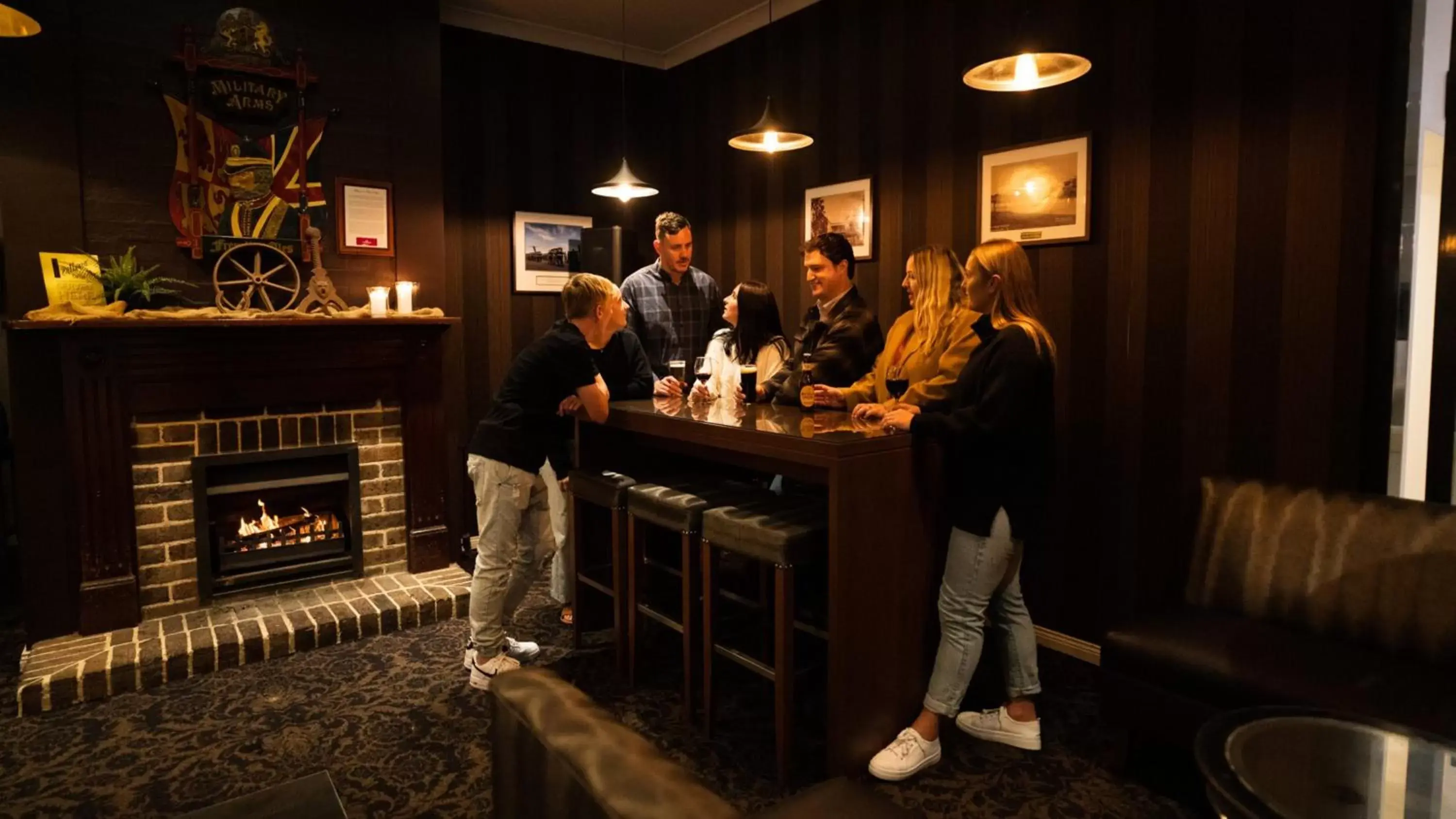 Lounge or bar in Crowne Plaza Hawkesbury Valley by IHG Lounge or bar in Crowne Plaza Hawkesbury Valley by IHG