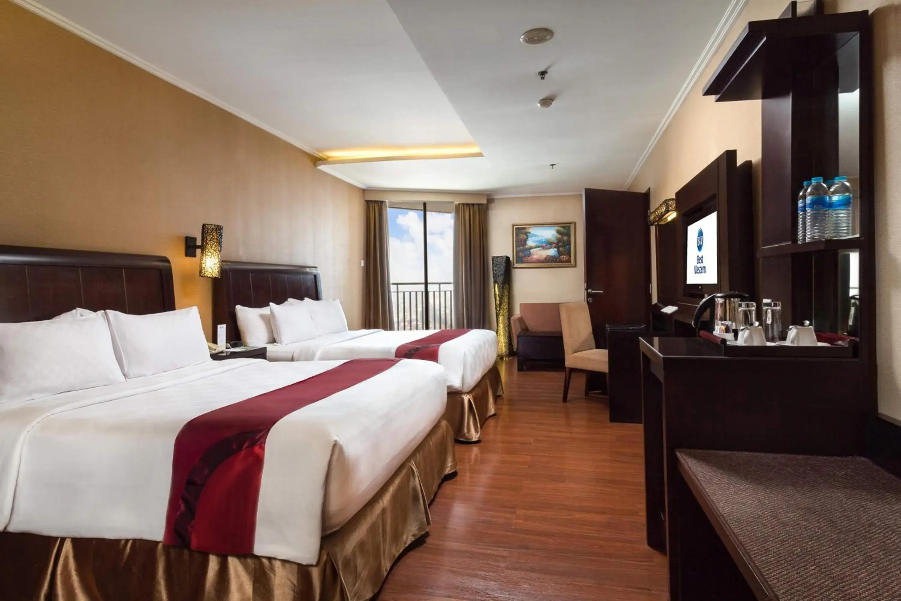 Bed in Best Western Mangga Dua Hotel And Residence