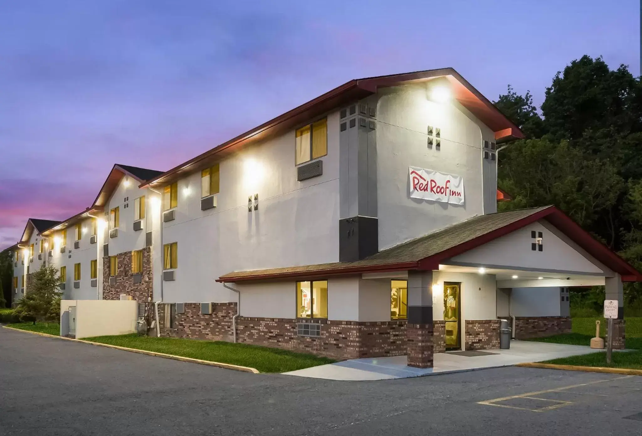 Property Building in Red Roof Inn Mansfield