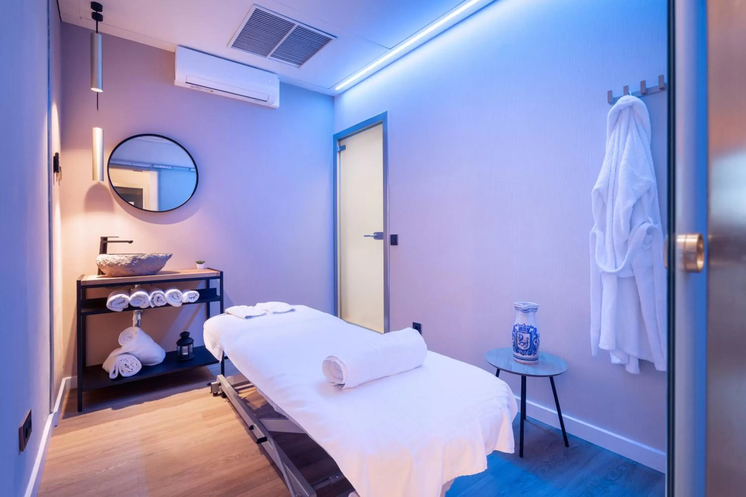 Massage, Spa/Wellness in Alexandre Hotel Frontair Congress