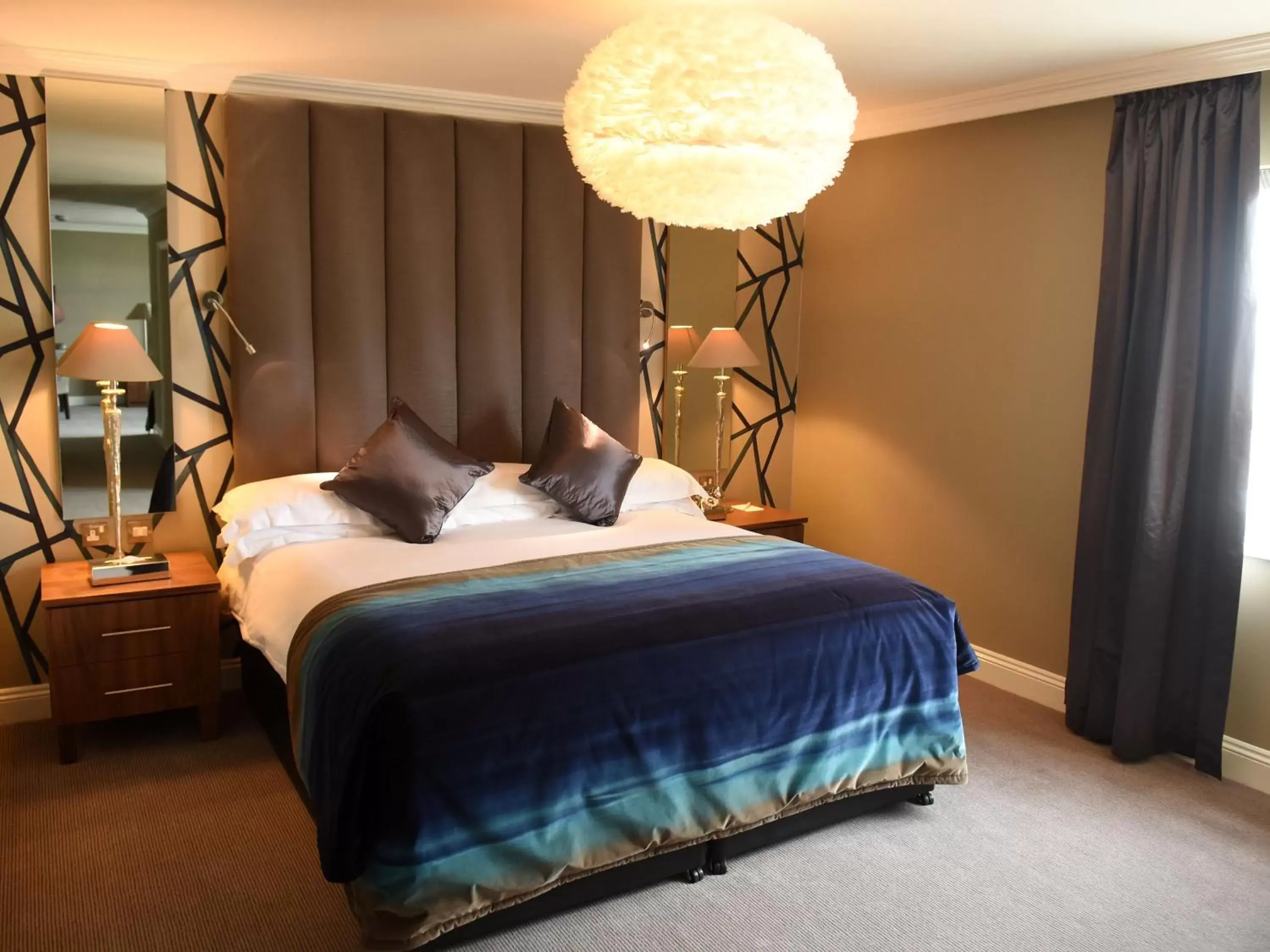 Bedroom, Bed in Park Inn by Radisson Shannon Airport