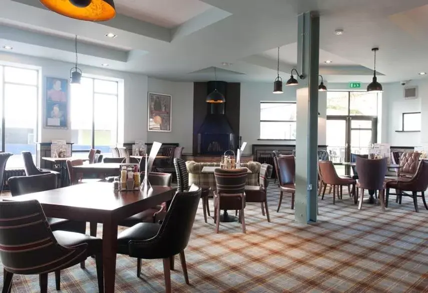 Restaurant/Places to Eat in The Saxon Crown Wetherspoon