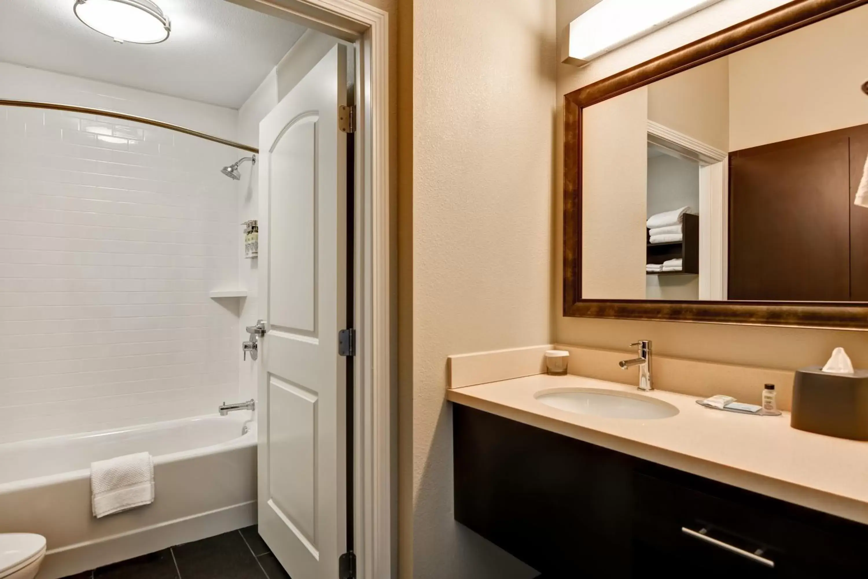 Photo of the whole room, Bathroom in Staybridge Suites Mt Juliet - Nashville Area