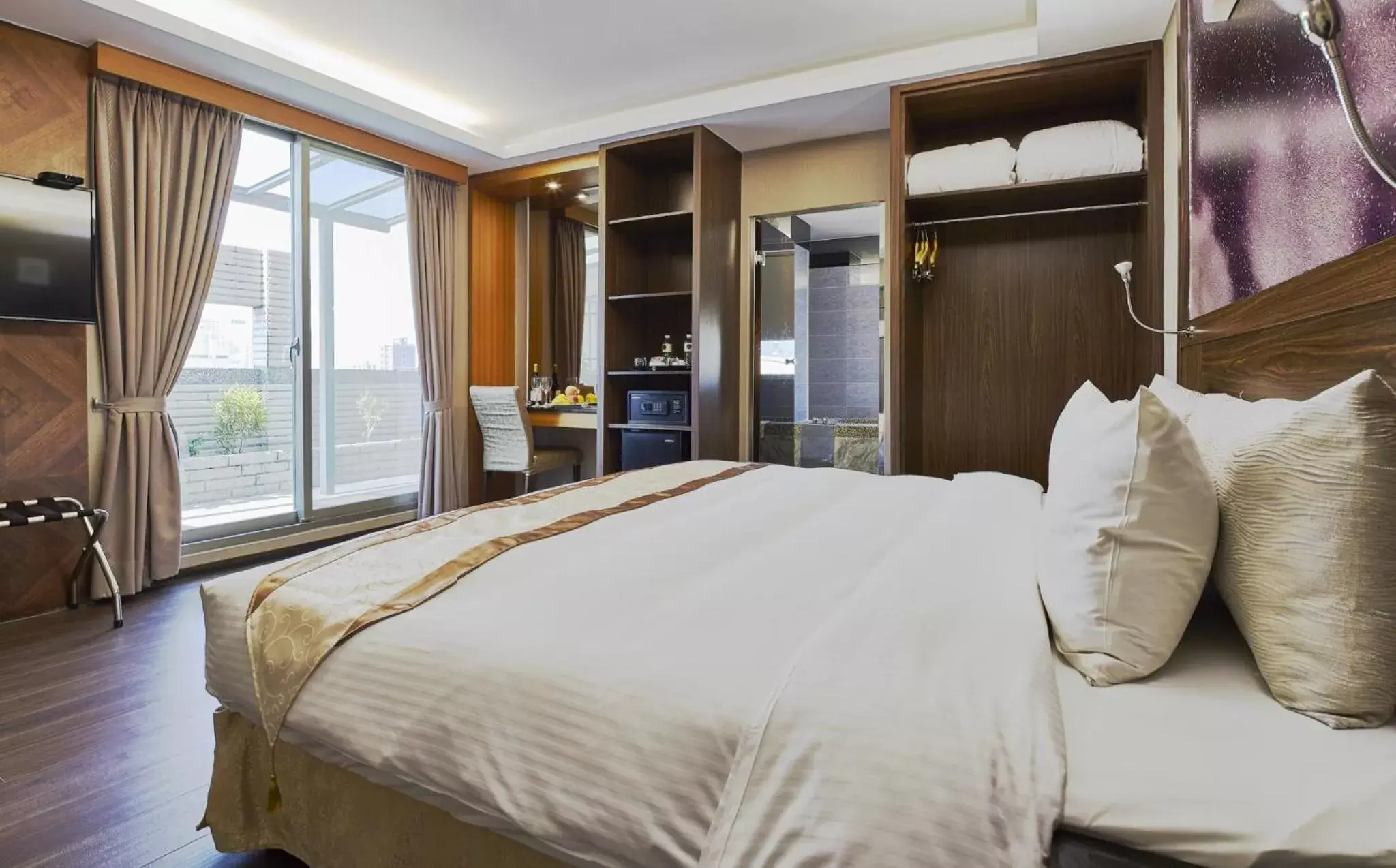 Bedroom, Bed in Yuhao Hotel - Hsinchu Branch