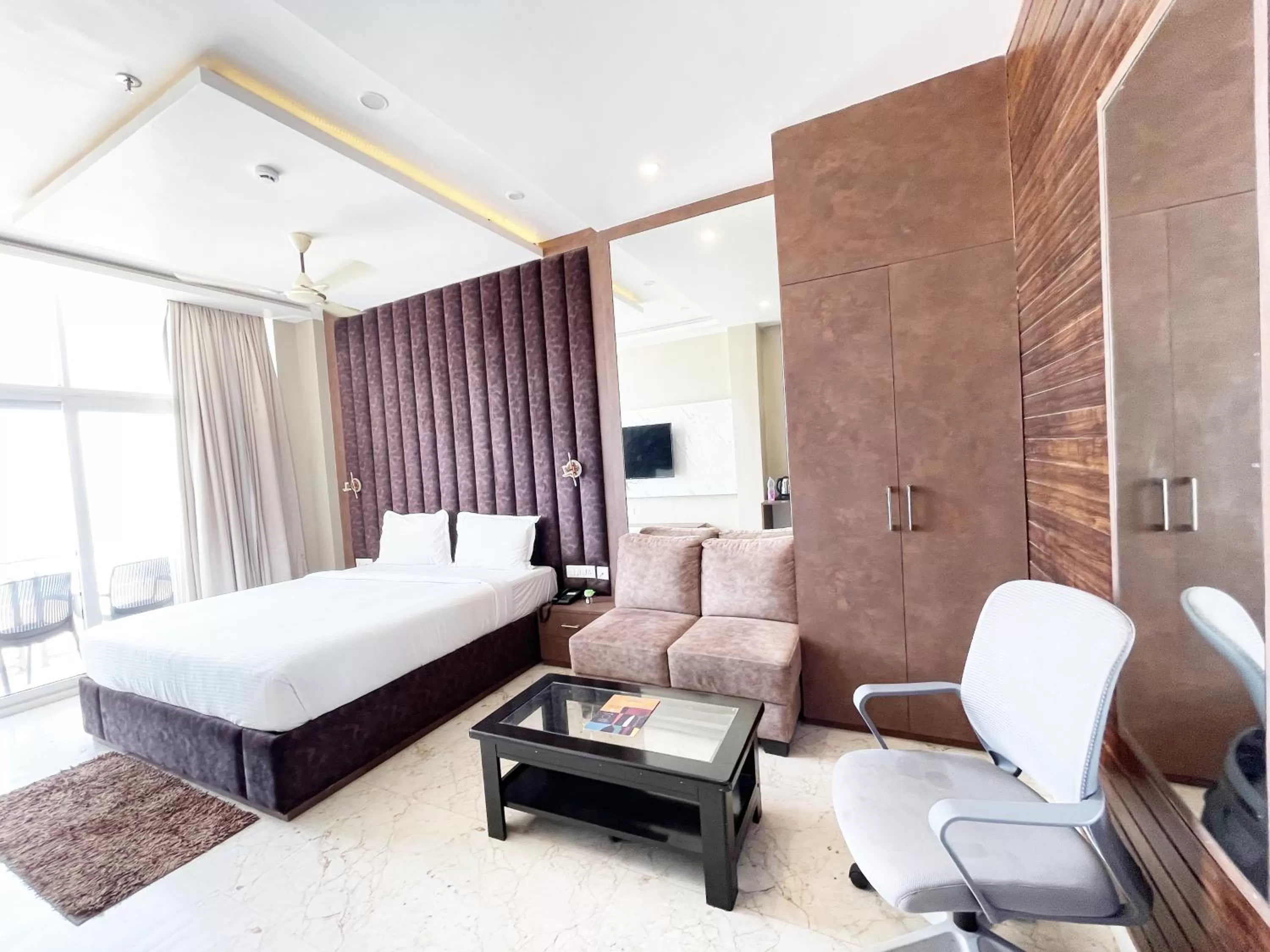 Bed in Hotel TBS sea view ! Puri