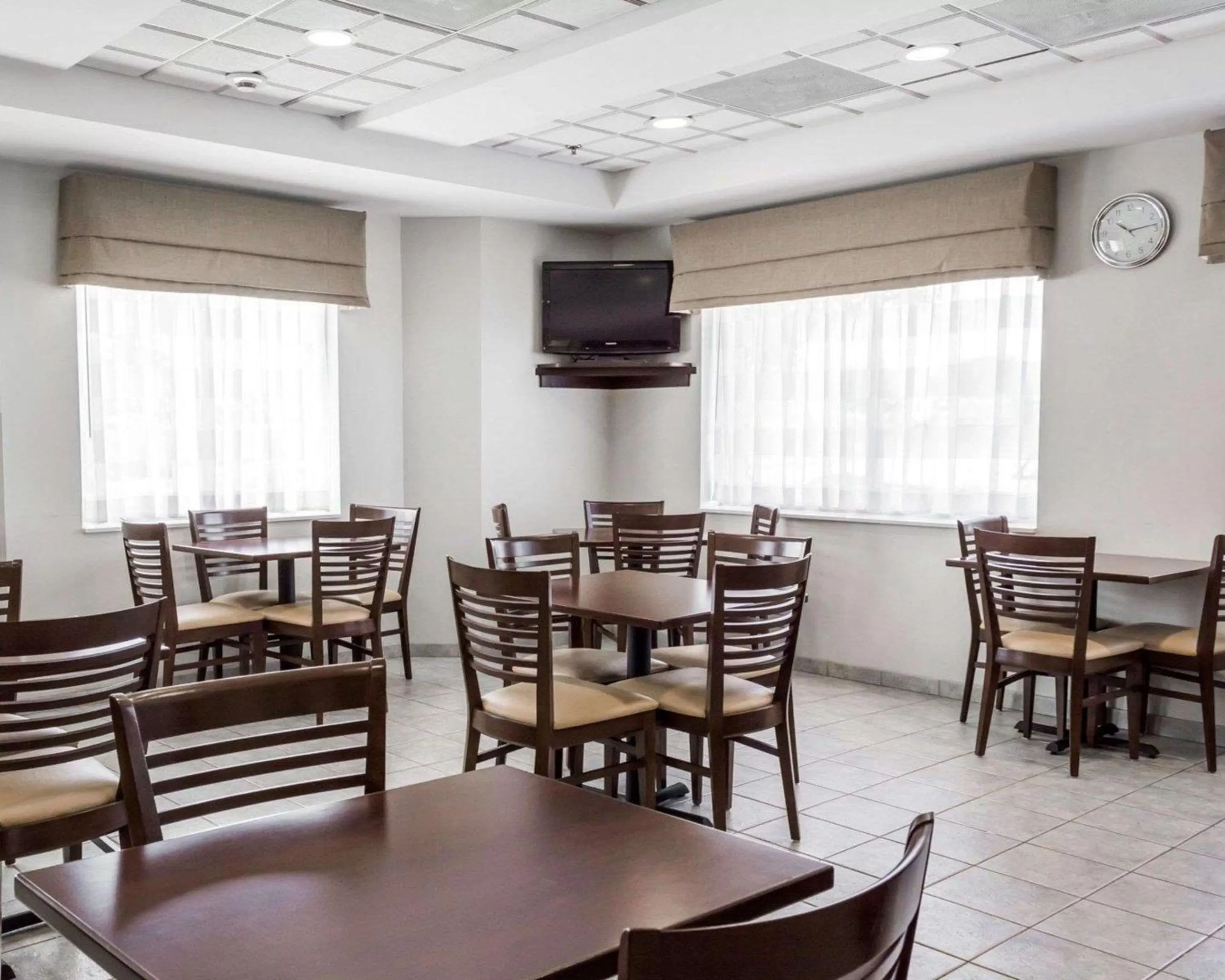 Restaurant/places to eat in Sleep Inn Lynchburg - University Area & Hwy 460