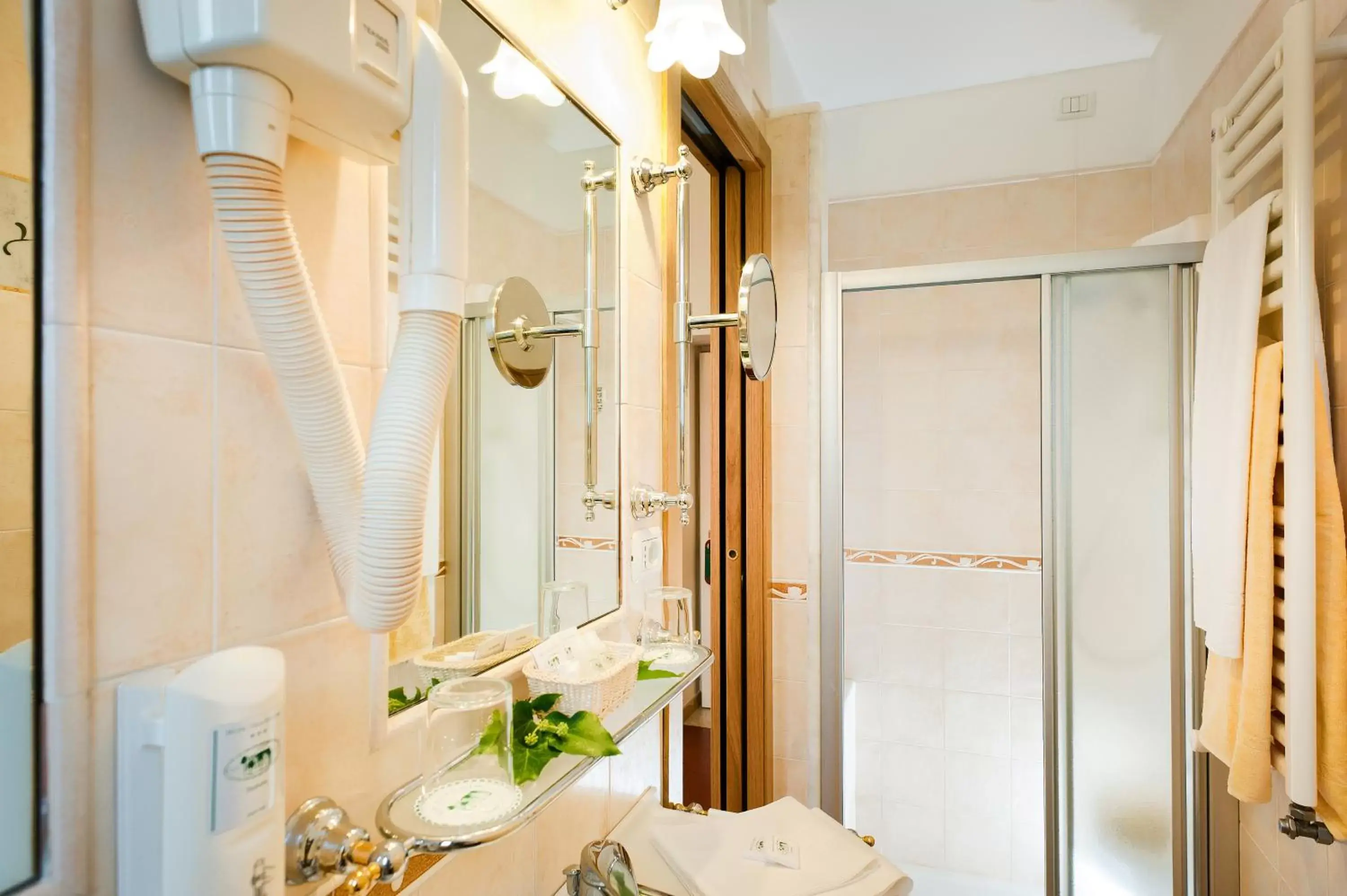 Bathroom in Hotel Villa Schuler