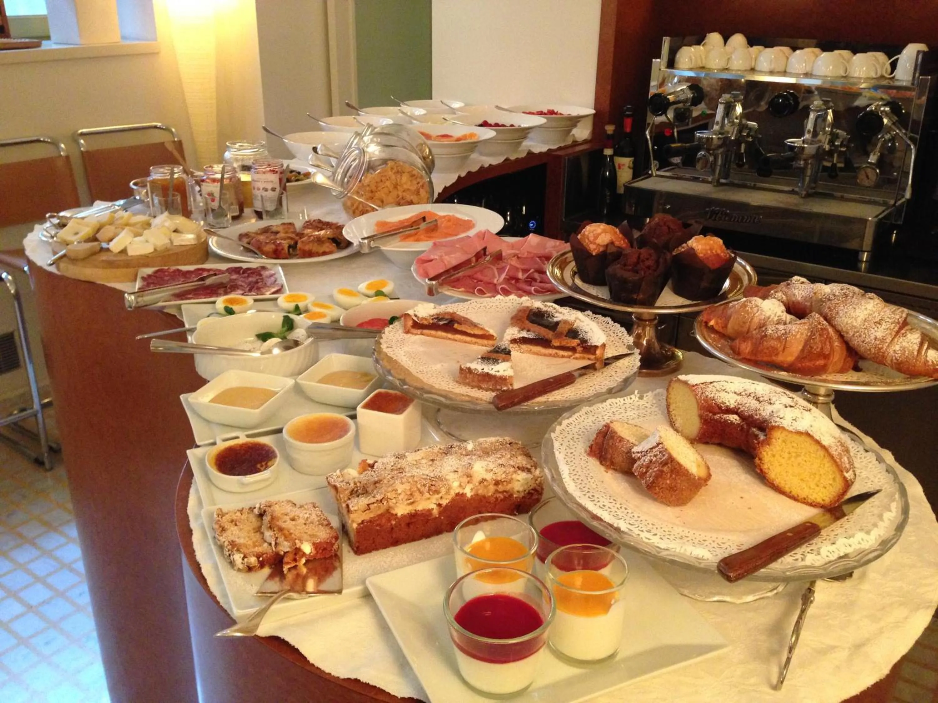 Continental breakfast in Petronilla - Hotel In Bergamo
