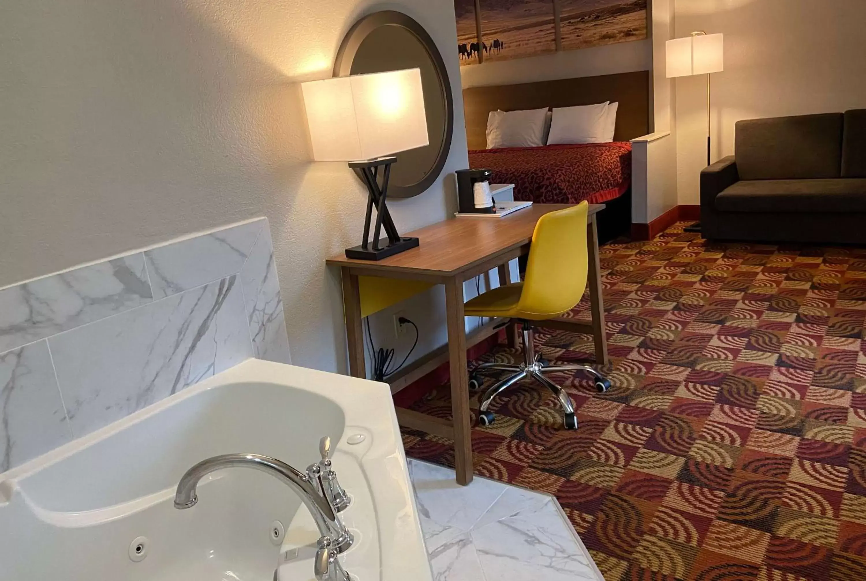 Photo of the whole room in Days Inn & Suites by Wyndham Ridgeland