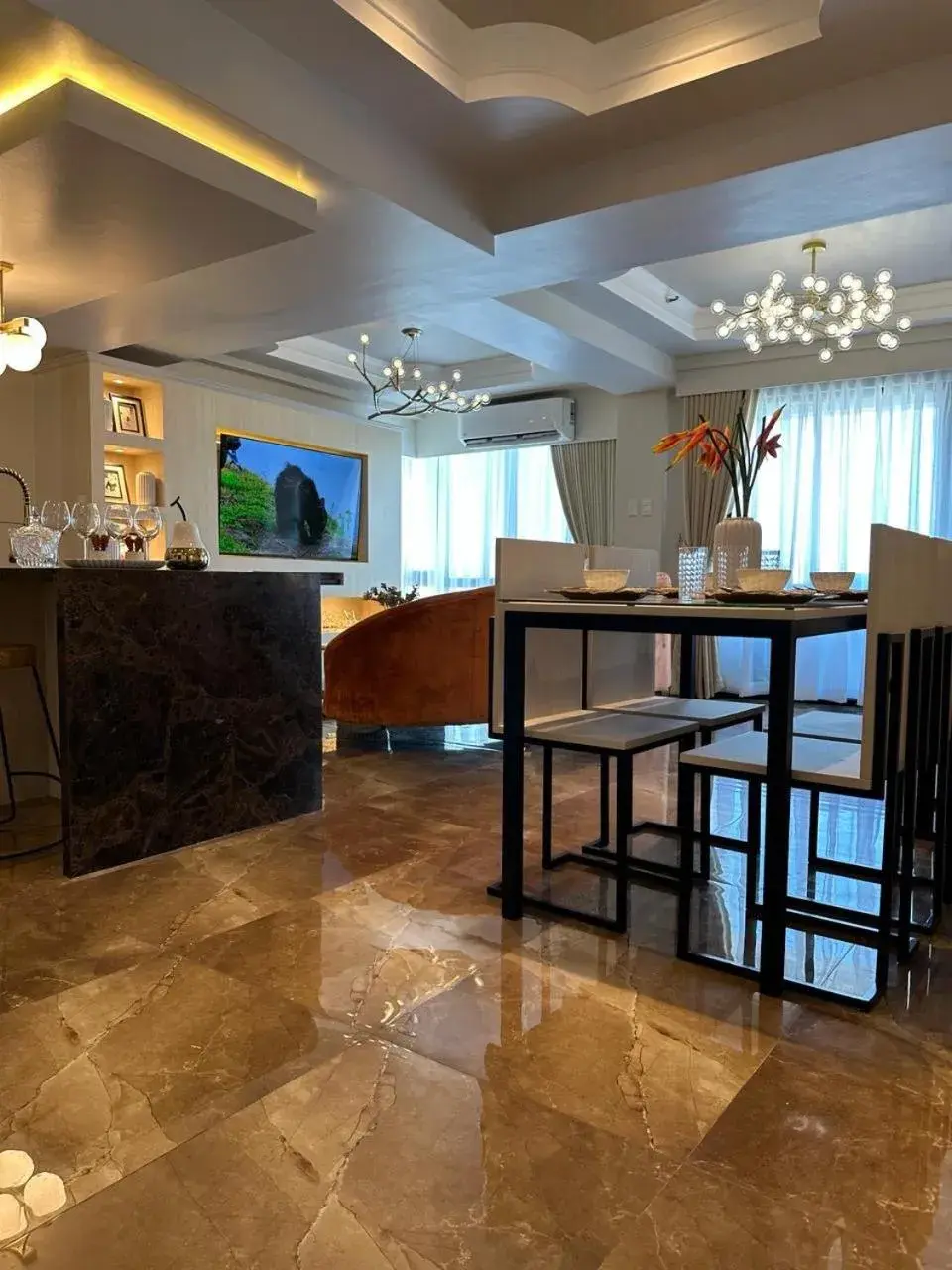 Lobby/Reception in Mpt Suites