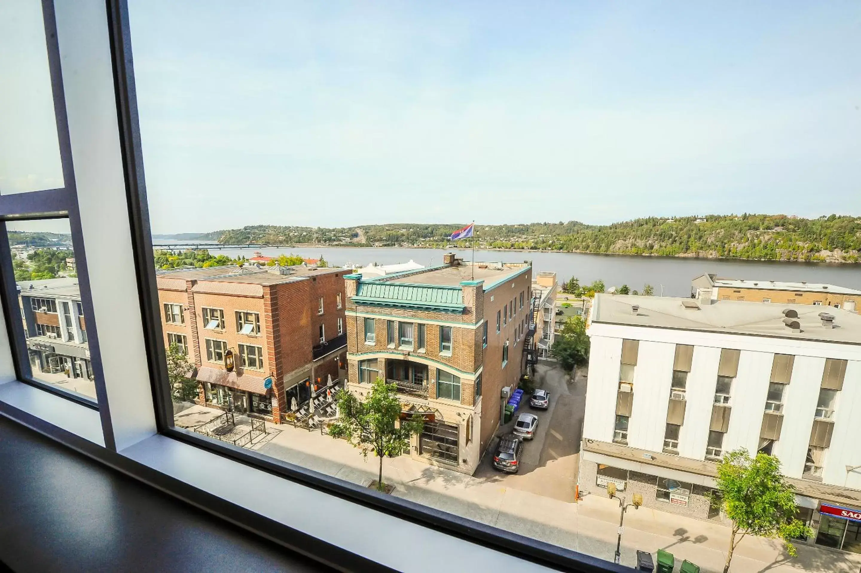 Neighbourhood in Hotel Chicoutimi