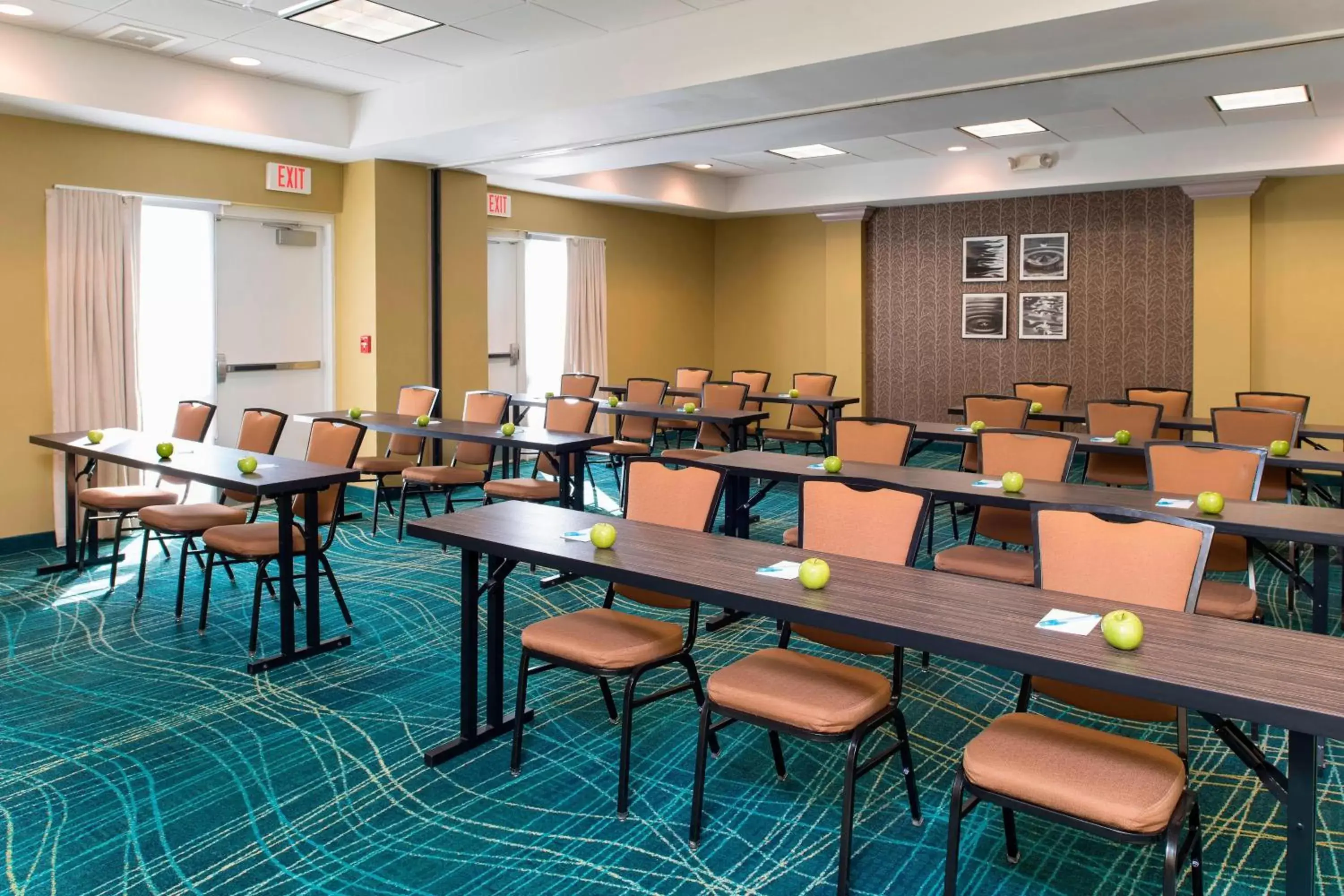 Meeting/conference room in SpringHill Suites by Marriott Peoria