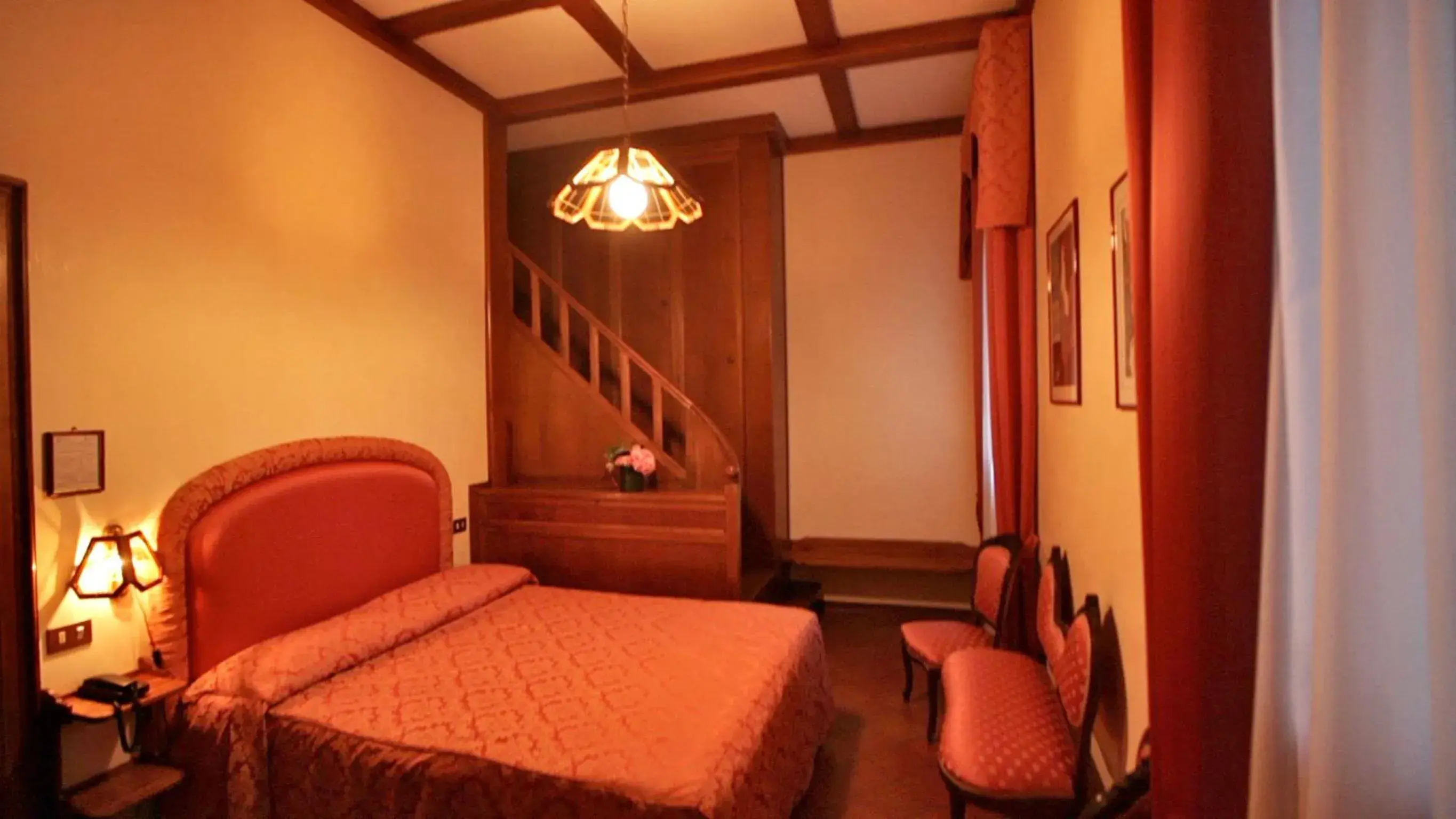 Bedroom, Bed in Park Hotel Villa Giustinian