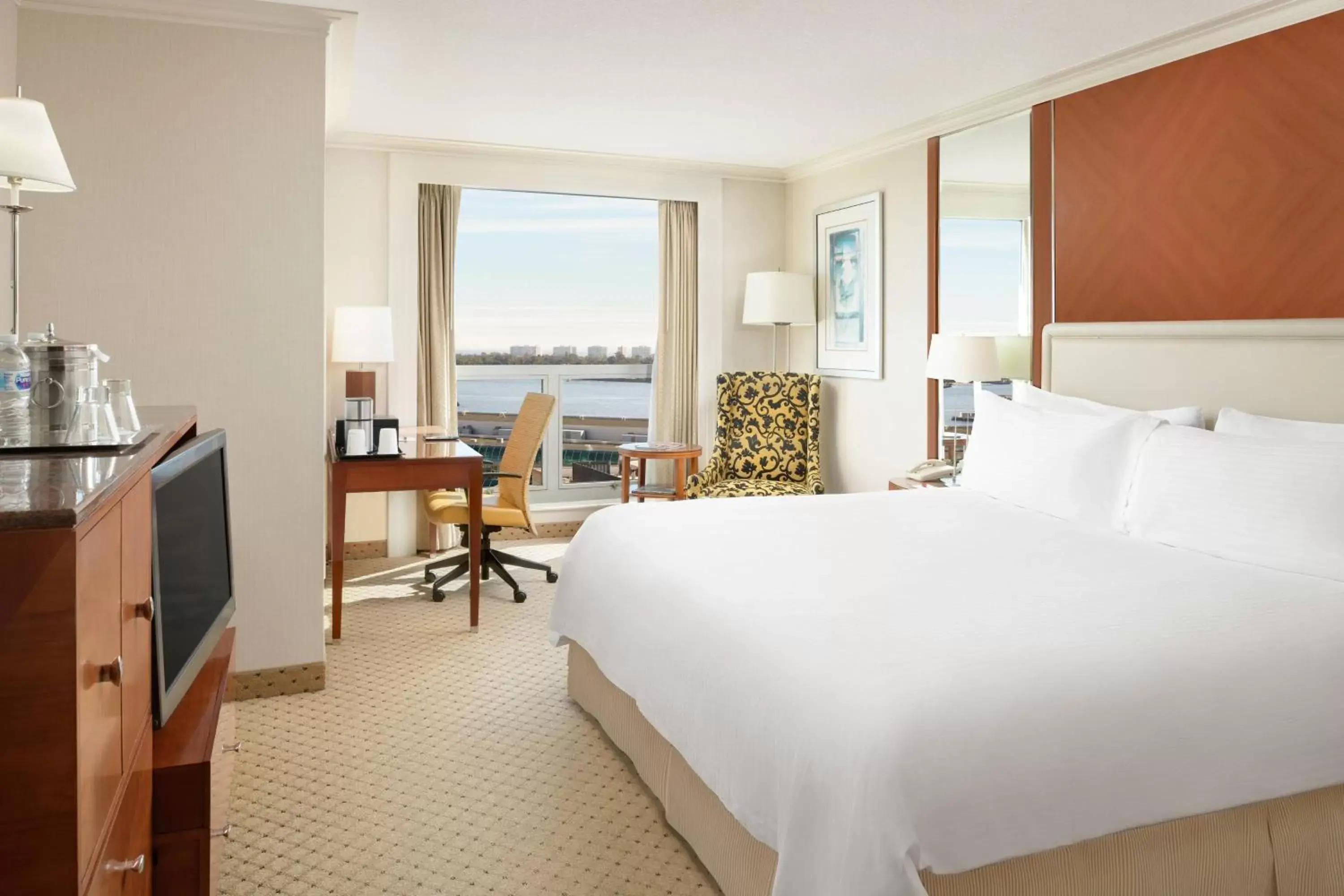 Photo of the whole room in San Diego Marriott Gaslamp Quarter - No Resort Fees