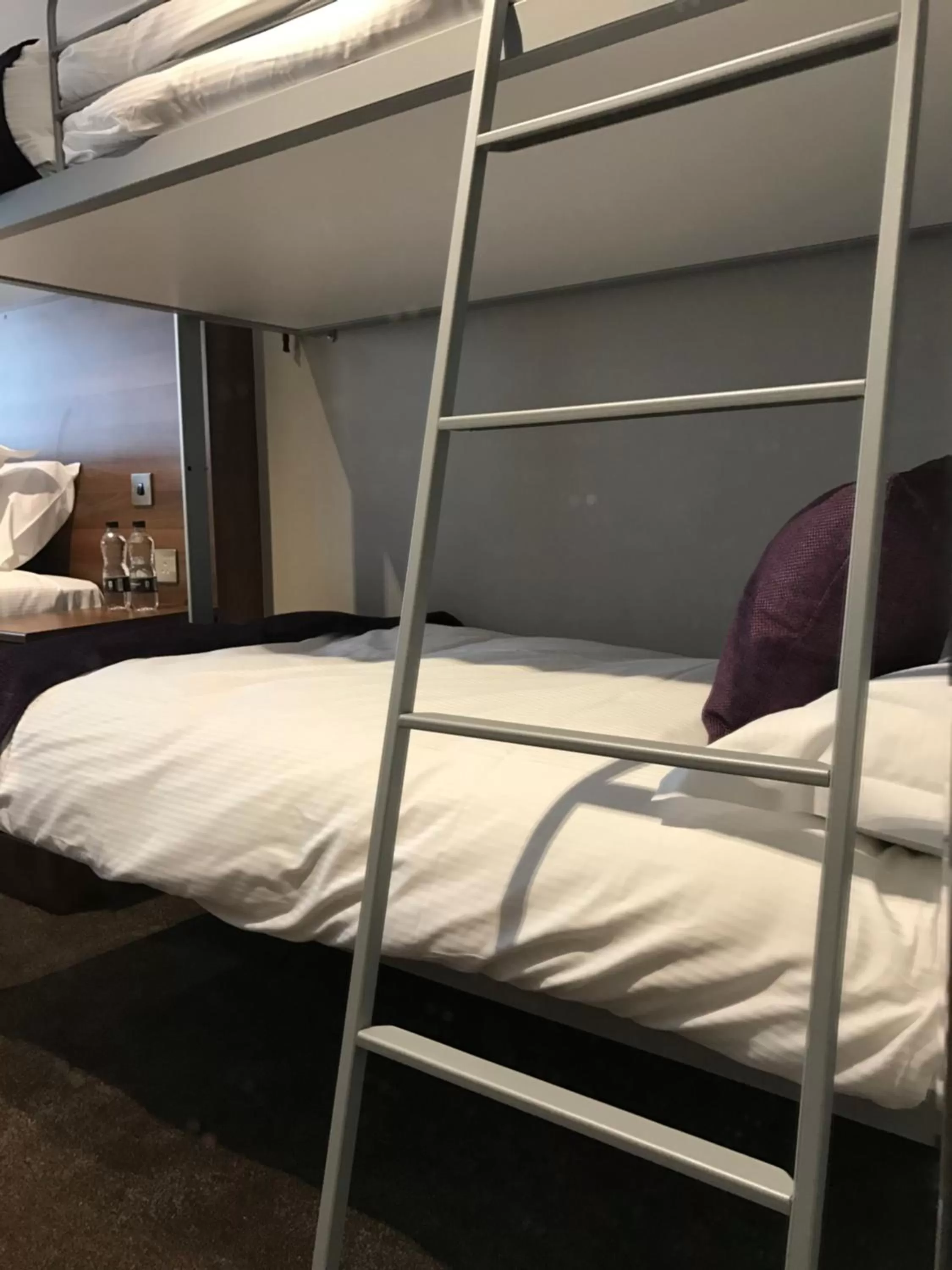 bunk bed, Bed in Foundry 34