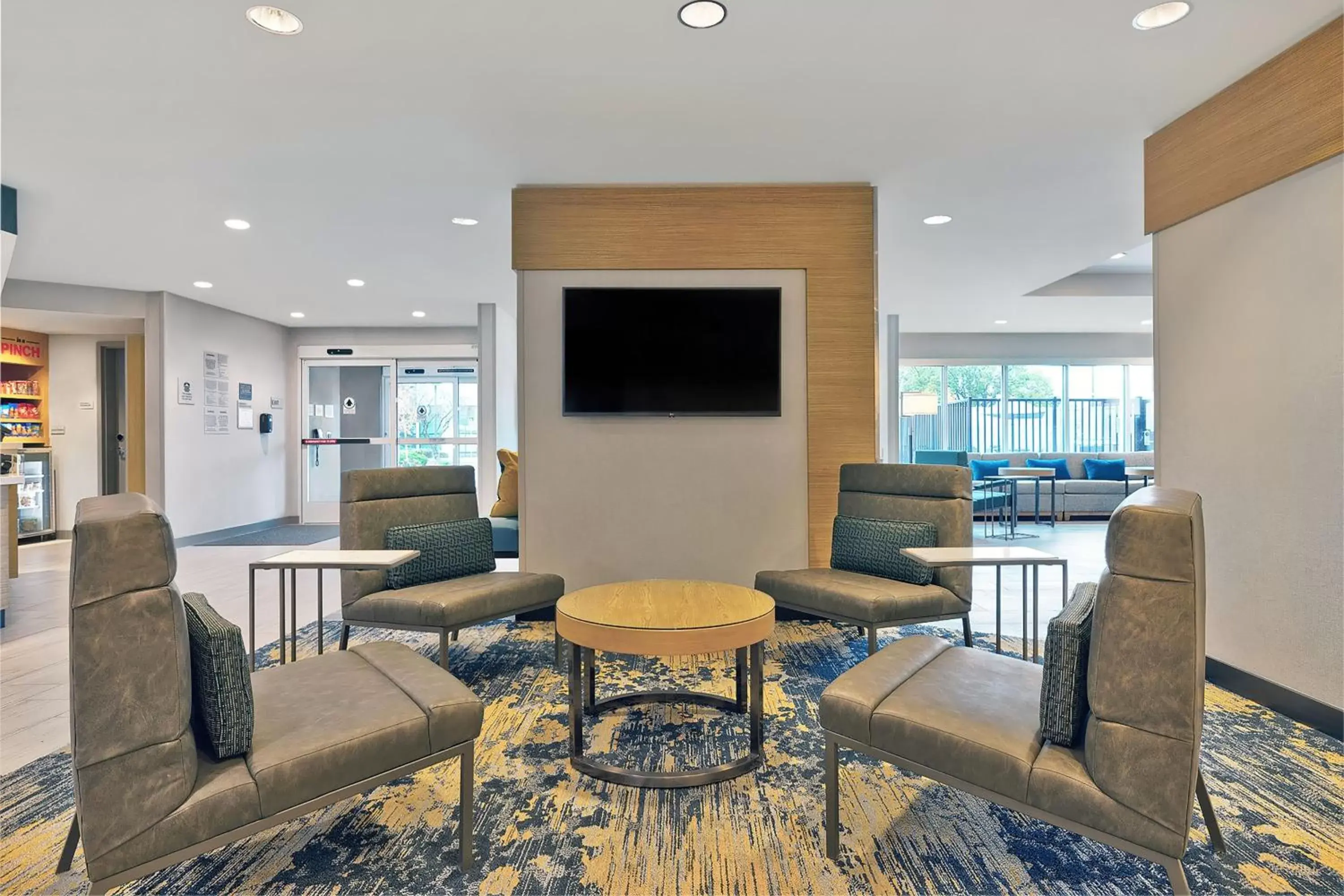 Property building, Seating Area in TownePlace Suites by Marriott Sacramento Elk Grove