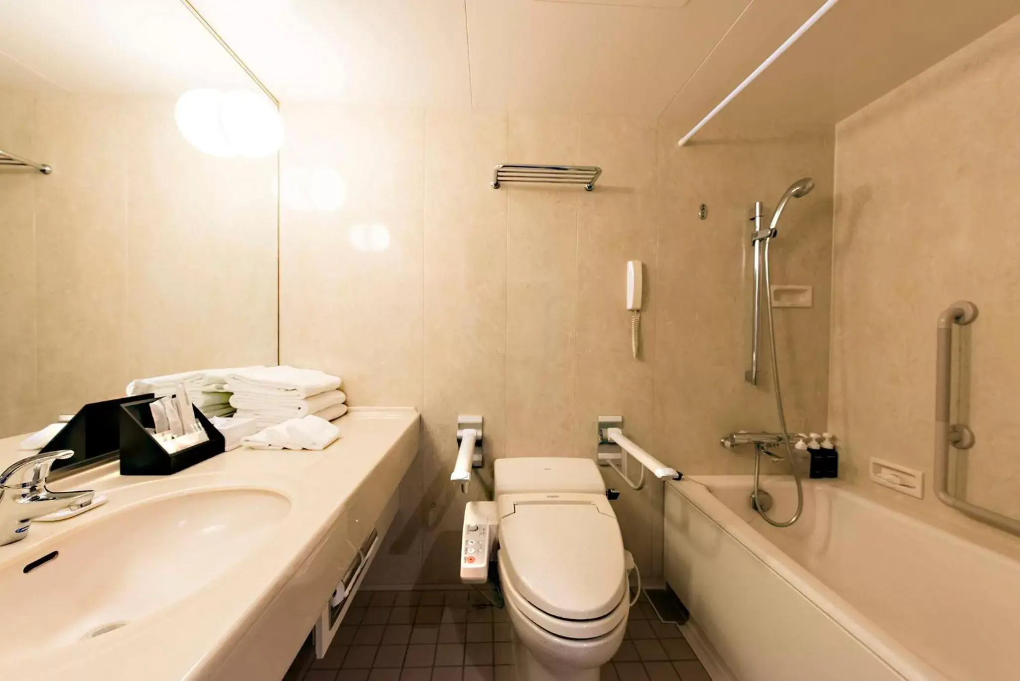 Photo of the whole room, Bathroom in ANA Crowne Plaza Chitose, an IHG Hotel