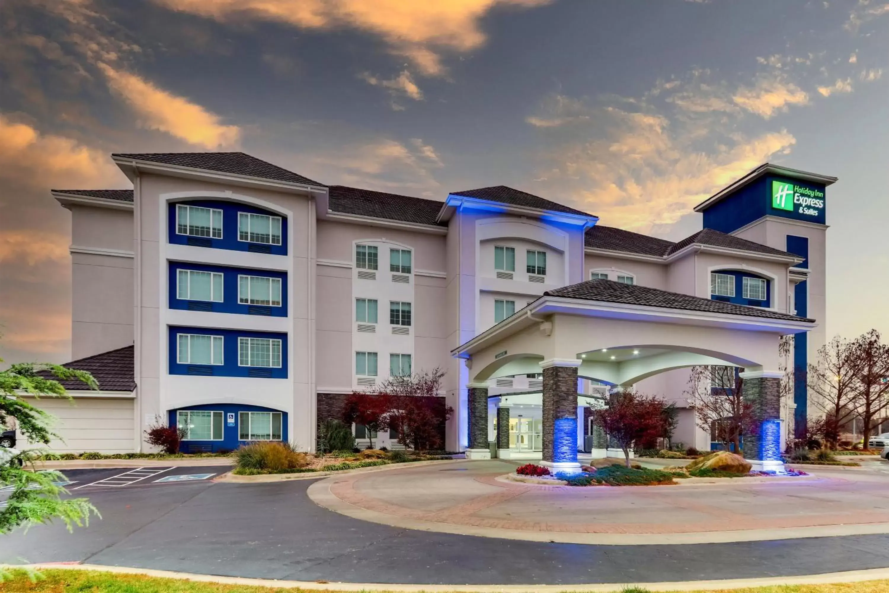 Property Building in Holiday Inn Express & Suites - Ardmore, an IHG Hotel