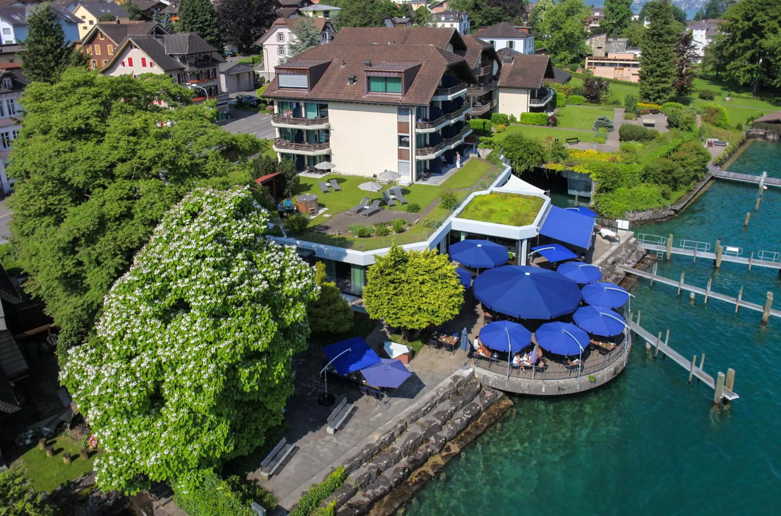 Bird's eye view in Hotel Nidwaldnerhof direkt am See