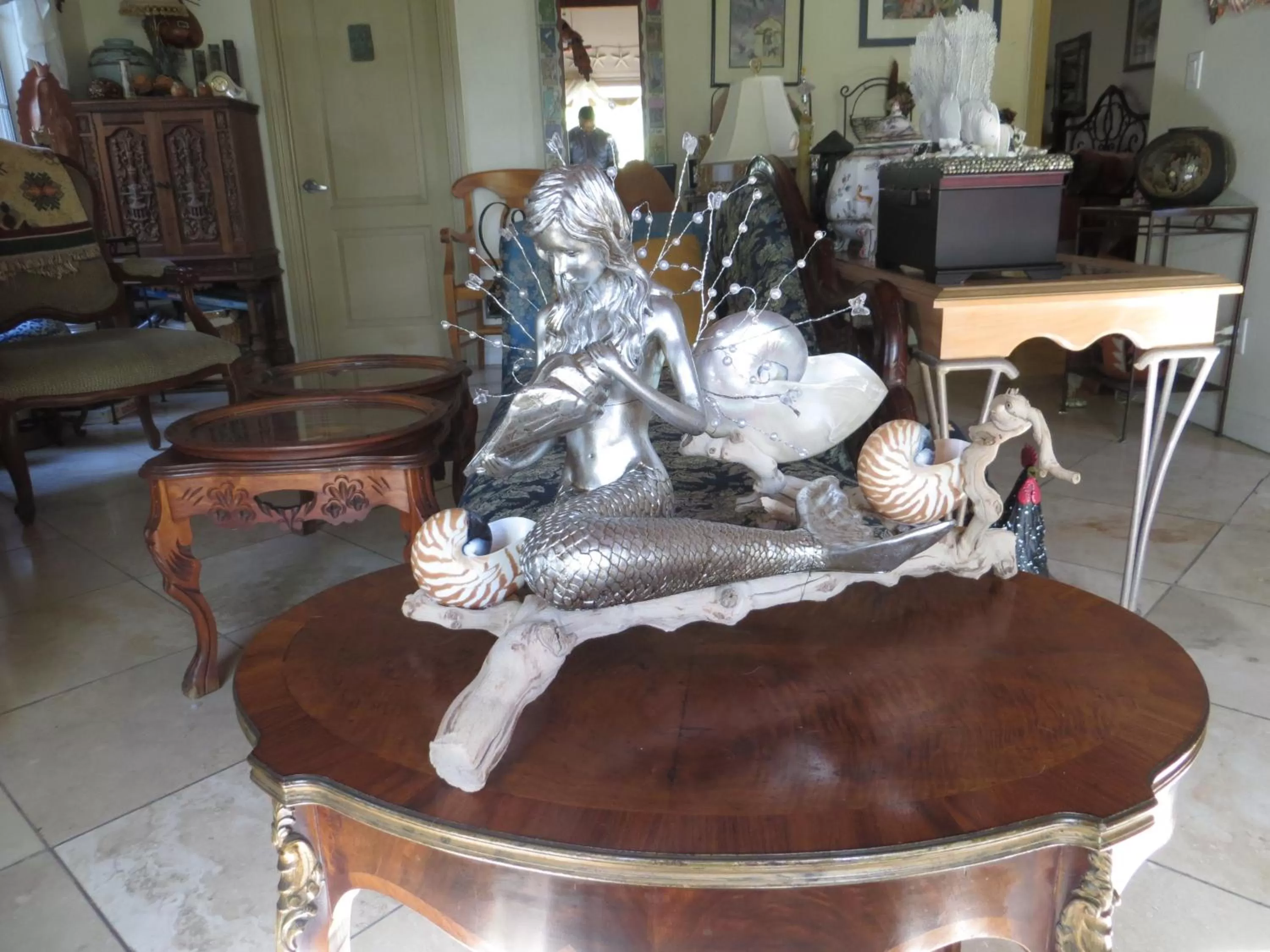 Decorative detail in Always Inn San Clemente Bed & Breakfast by Elevate Rooms