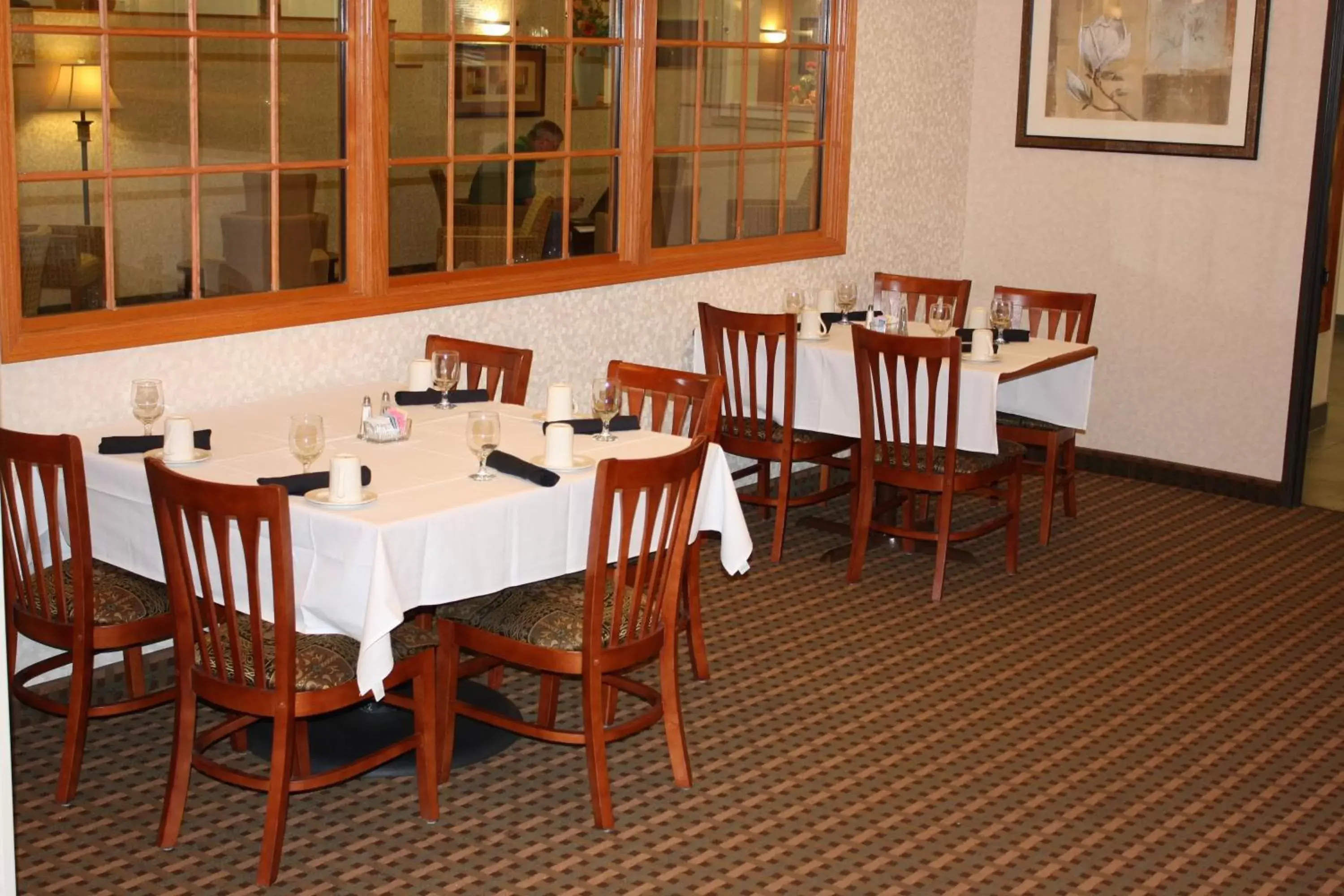 Restaurant/Places to Eat in Holiday Inn Riverton-Convention Center, an IHG Hotel