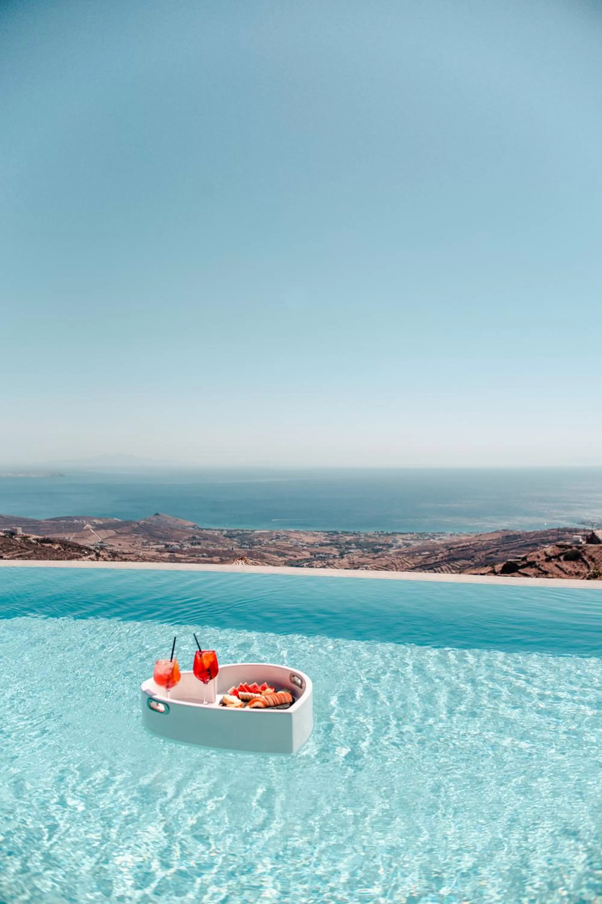 Food in Aeolis Tinos Suites