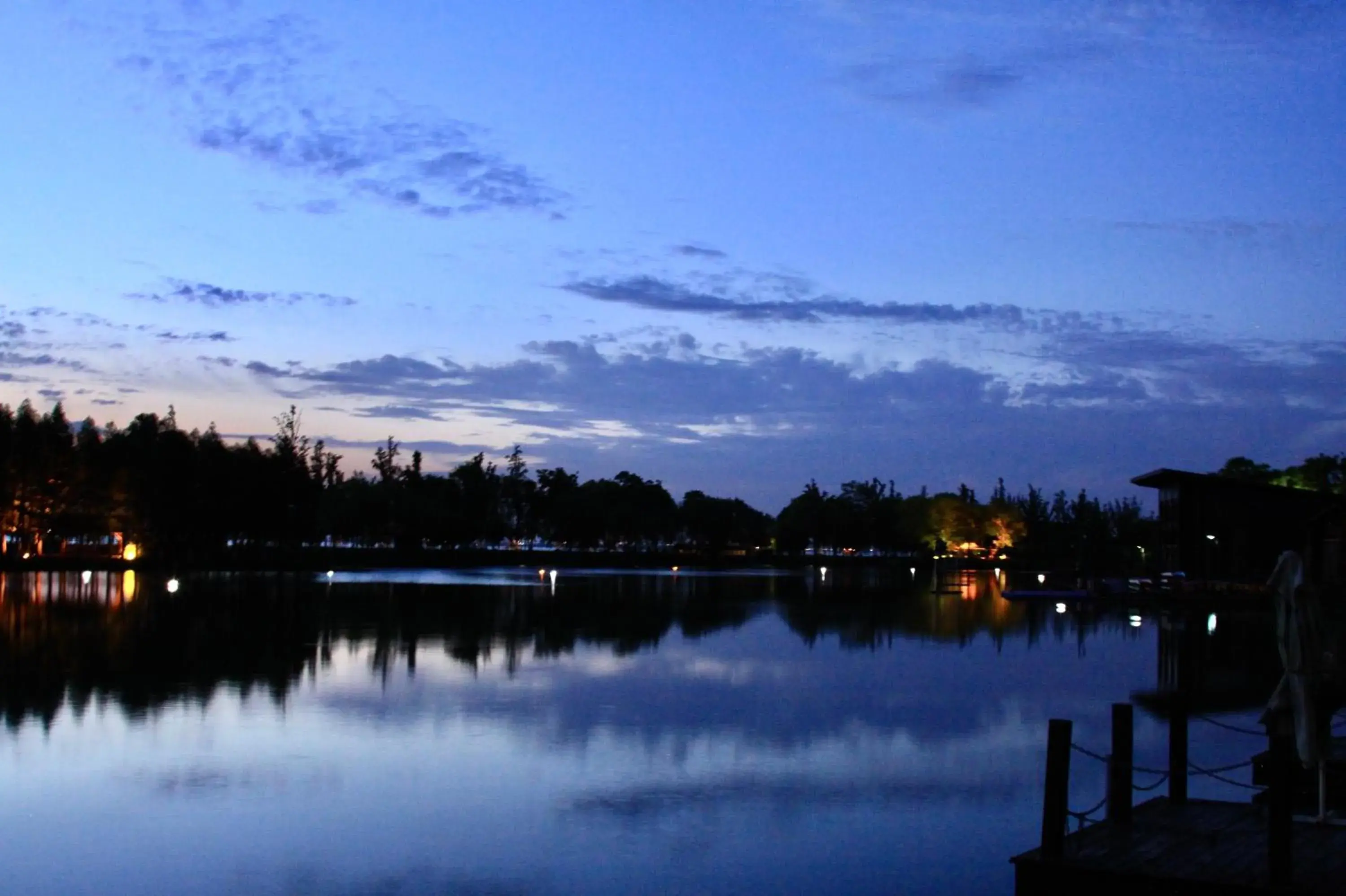 Sunset in Fairmont Yangcheng Lake Kunshan