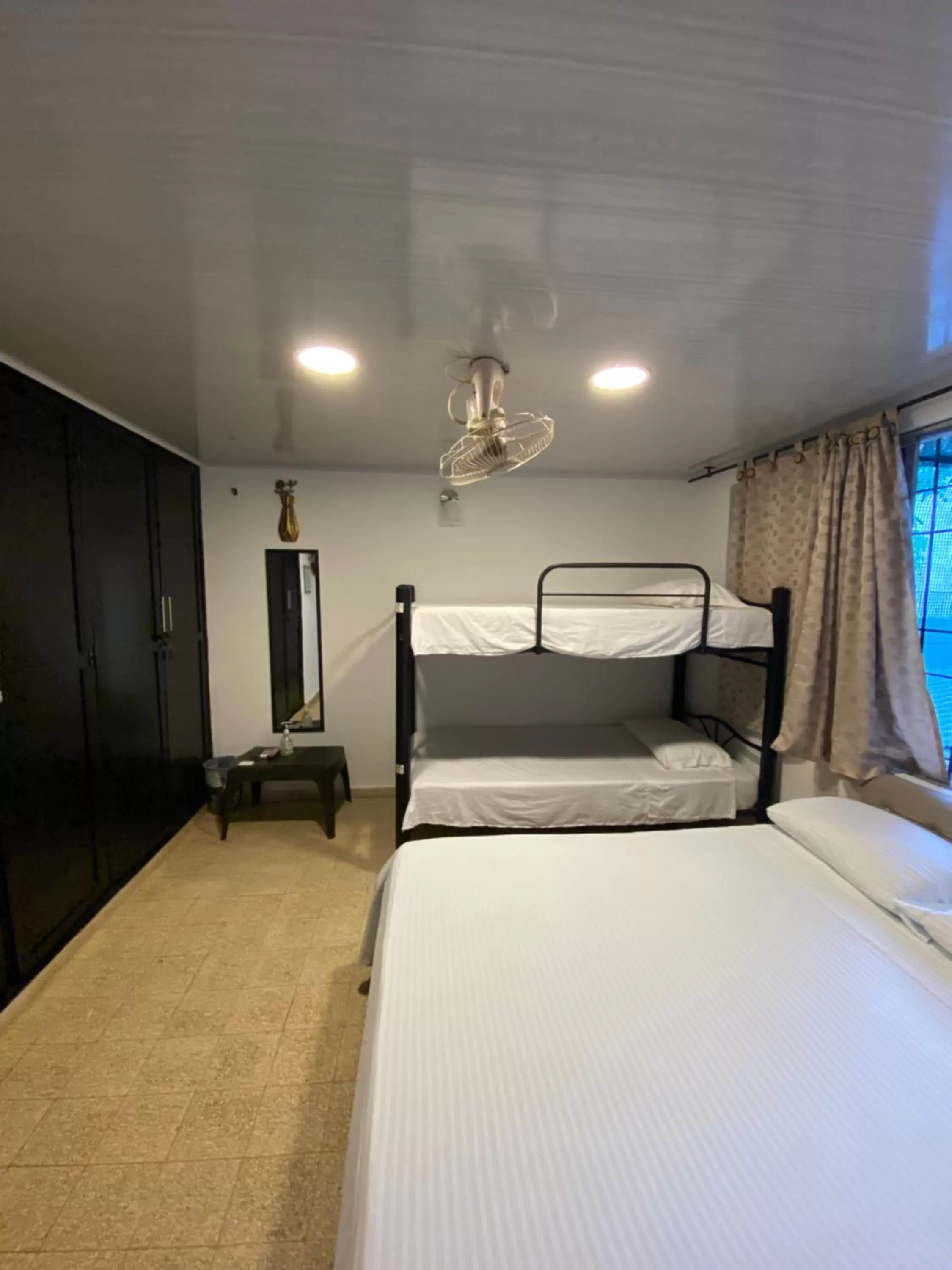 Photo of the whole room, Bed in Hotel Balop