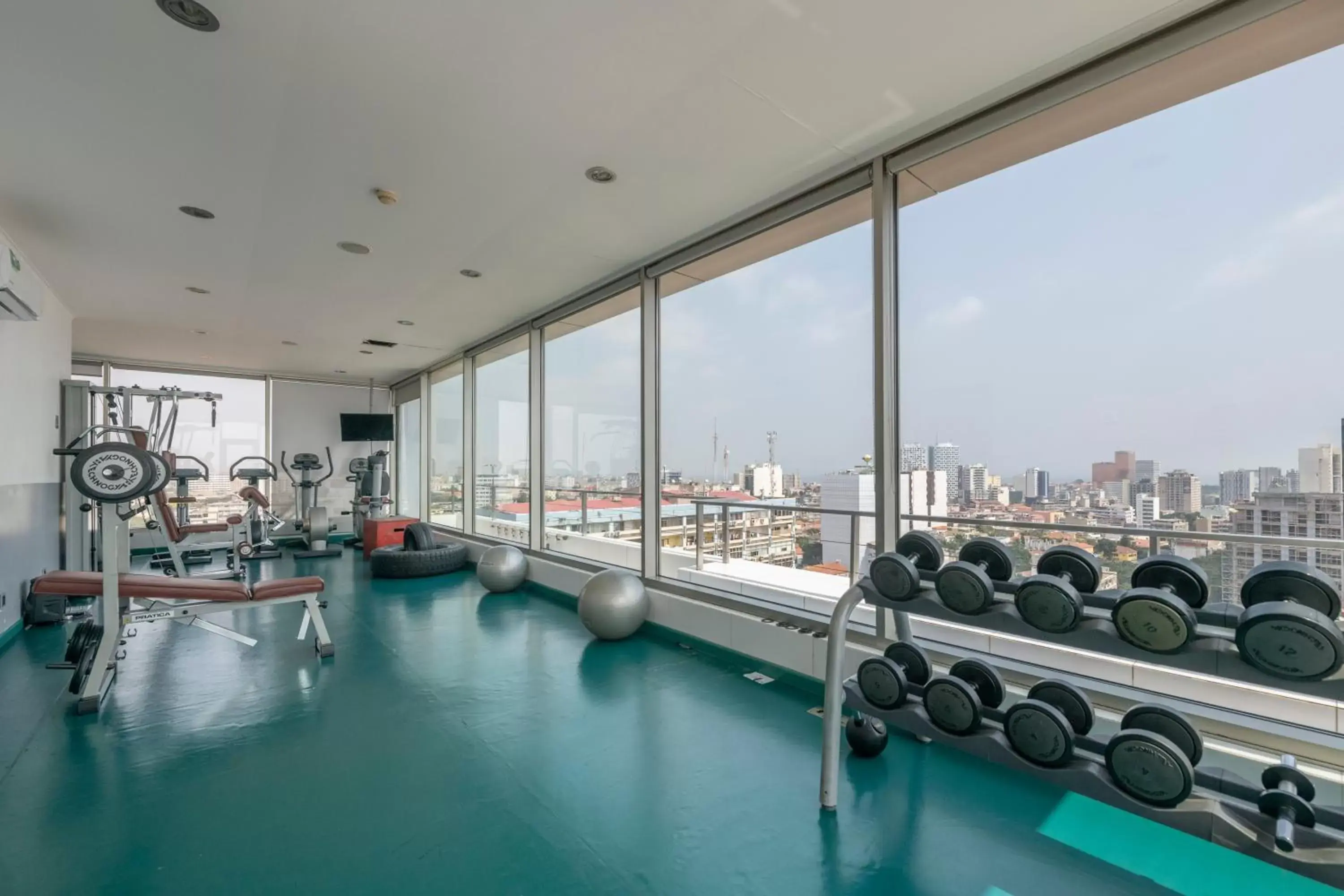 Fitness centre/facilities, Swimming Pool in RK Suite Hotel