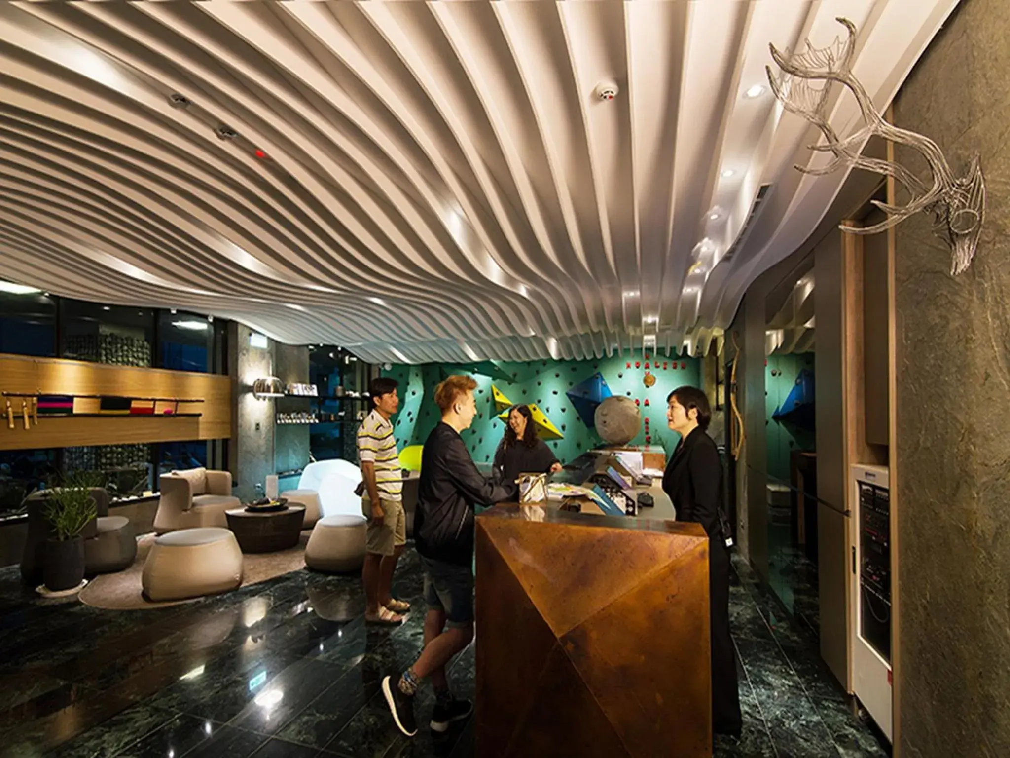 Lobby or reception, Lounge/Bar in Hotelday Plus Hualien